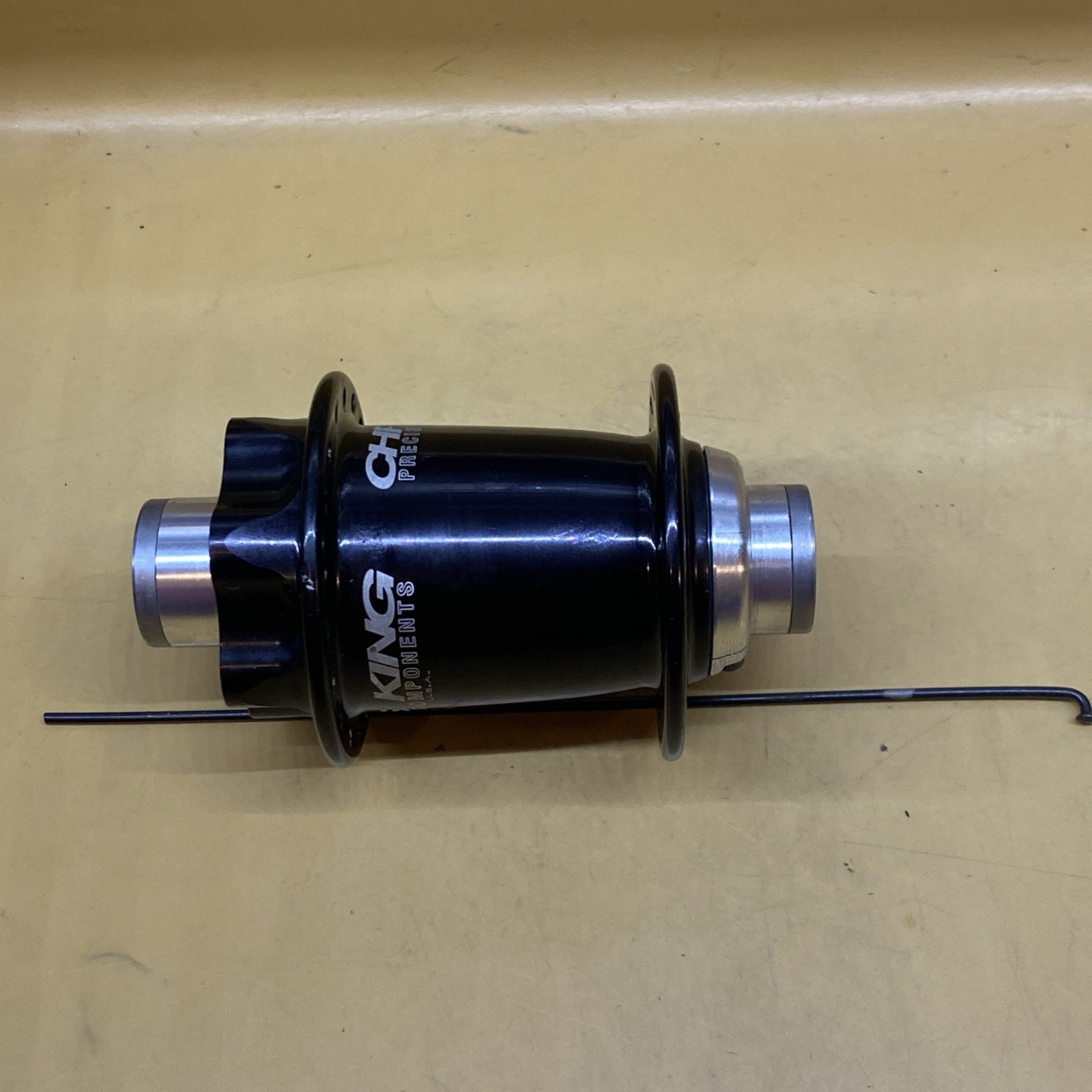 Black Chris King ISO 36h F20x110mmTA/R10x135mm Bolt-On,QR or 142mmTA Disc Hubset