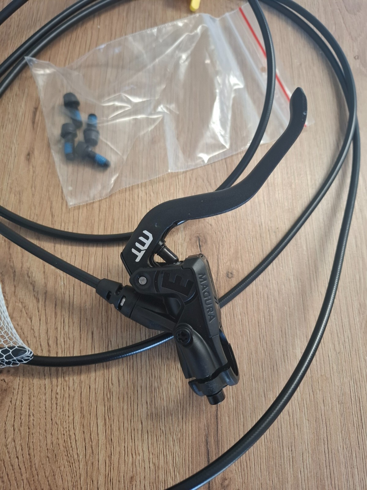 MAGURA MT4 Hydraulic Disc Brake Set – Front & Rear – 1000 / 2000 mm MTB