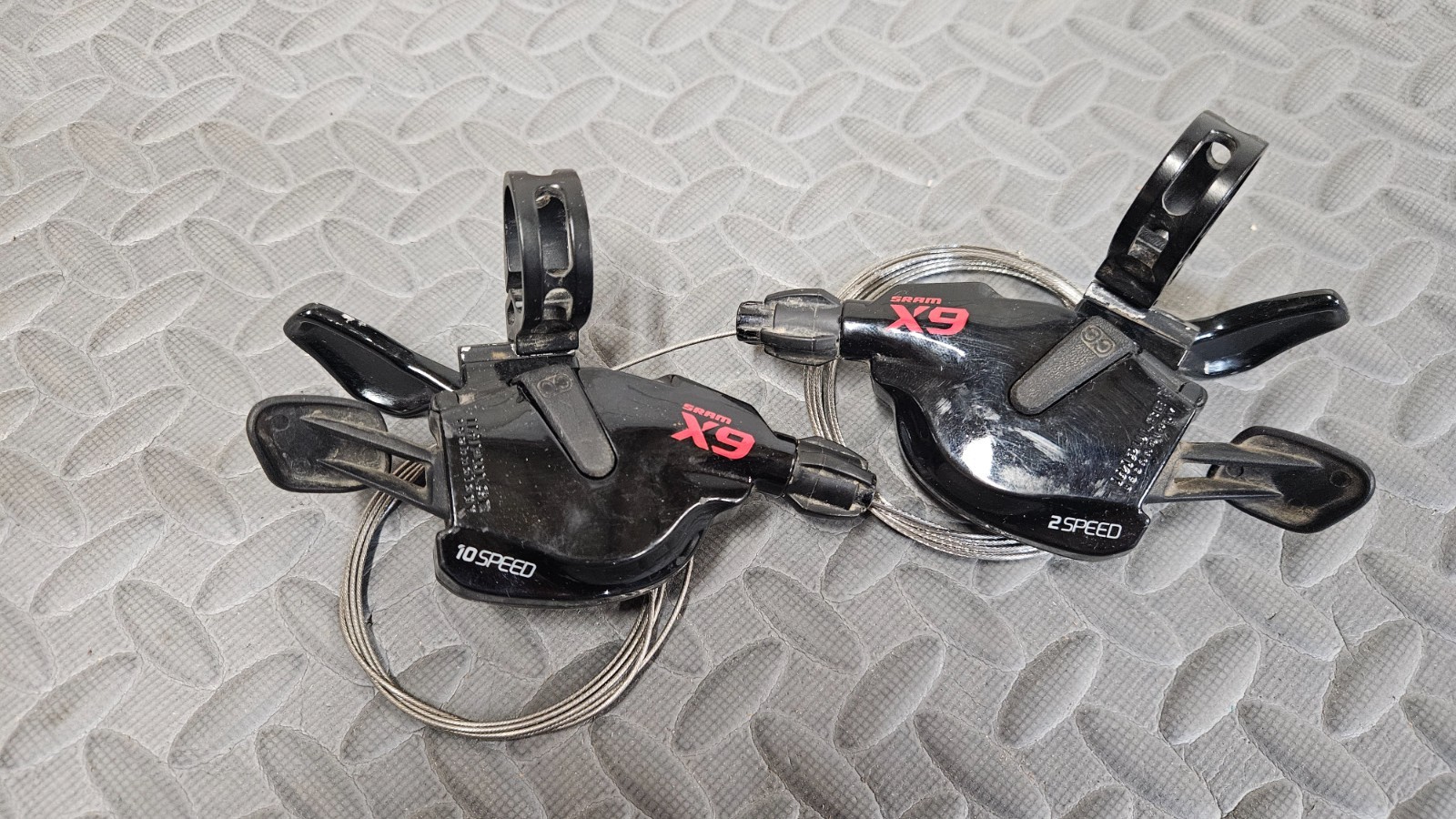 SRAM X9 3×10 Speed MTB Trigger Shifter pair