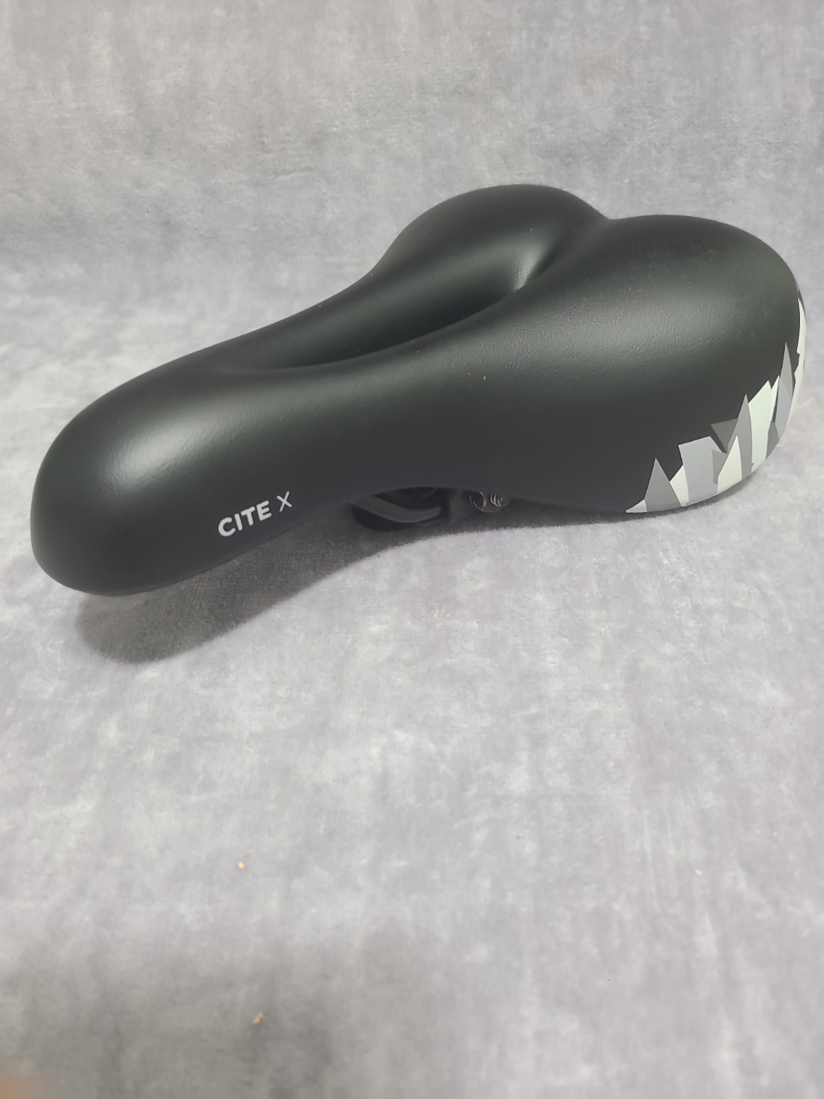 Terry Women’s Cite X Saddle Bike Seat Saddle Comfortable Center Cutaway Gel
