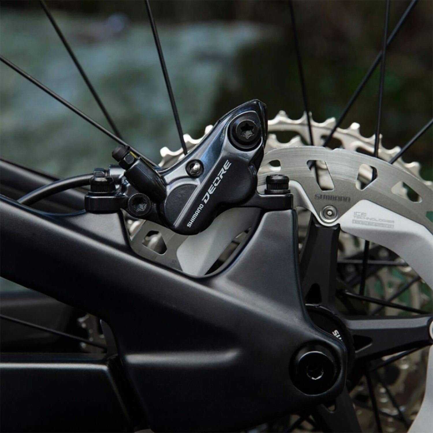 Shimano Deore Br-M6120 Disc Brake Black, Resin, Front