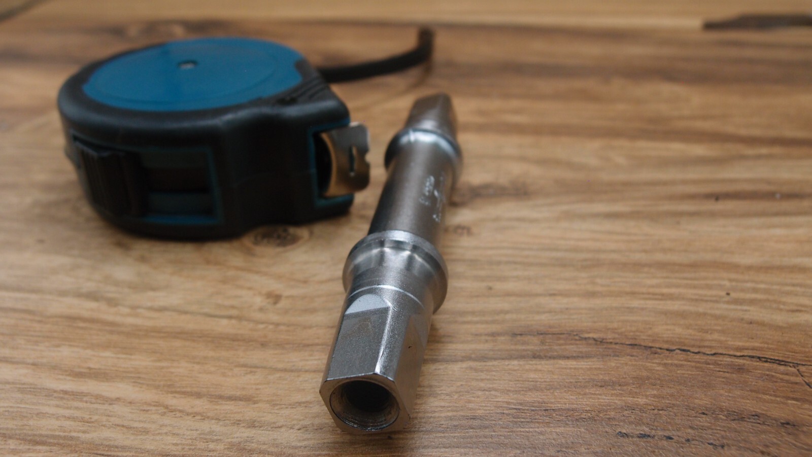 bottom bracket axle Shimano VIA Japan one key release 119 mm 1984