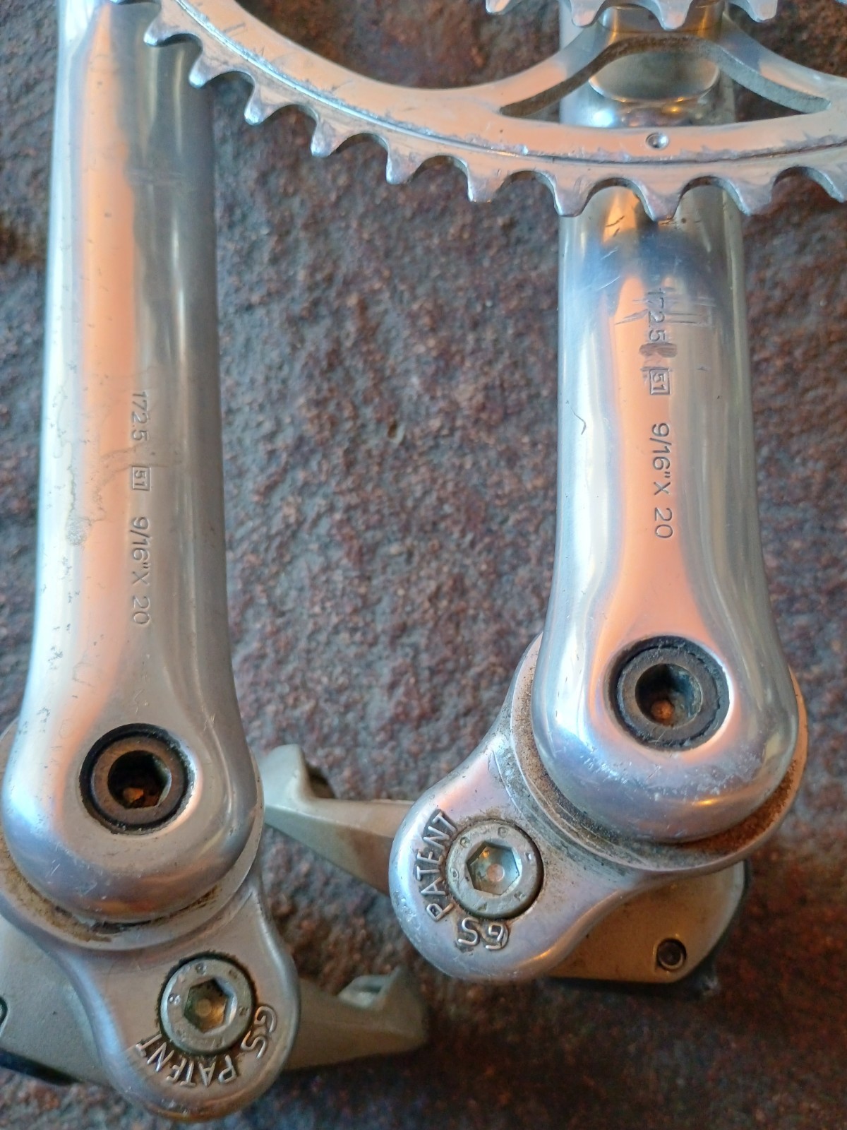 No Reserve Vintage Crankset Campagnolo C Record Crankset 172.5mm 52/39+ FD Etc