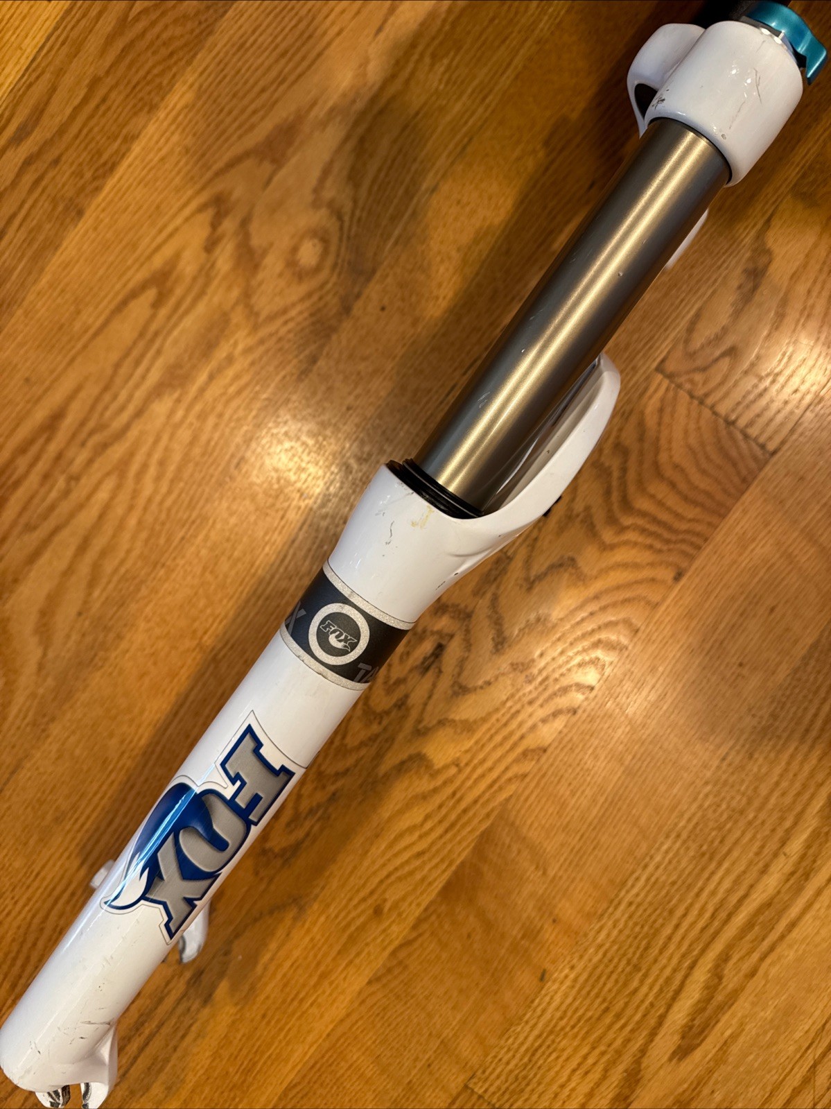 Fox Talas 32 RL 26″ Suspension Fork 130mm – 1 1/8” Straight – PM Disc Brake