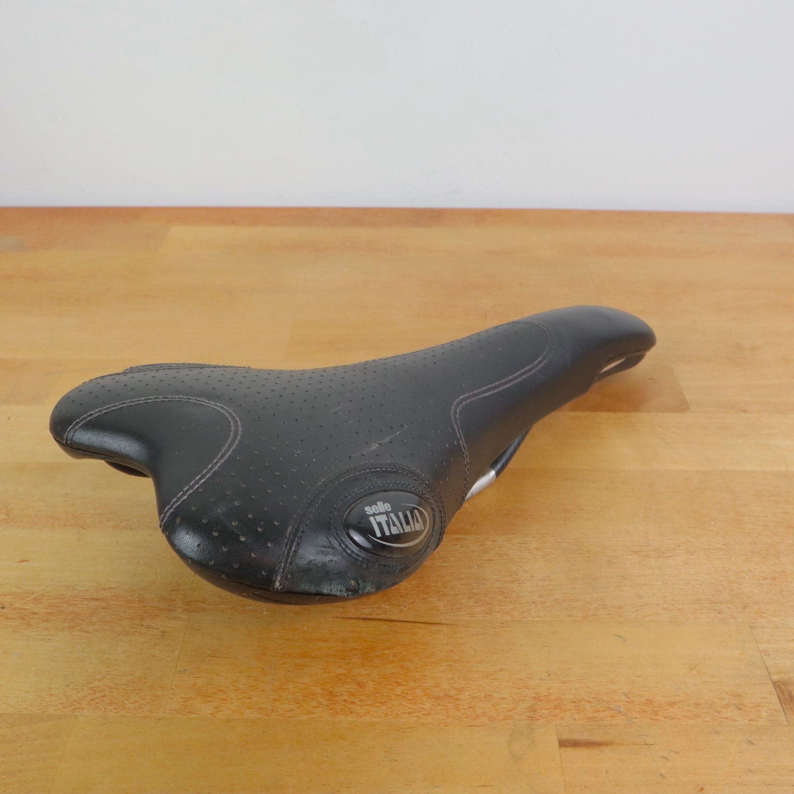 Selle Italia 134mm Wide Titanium Rail Road Bike Saddle