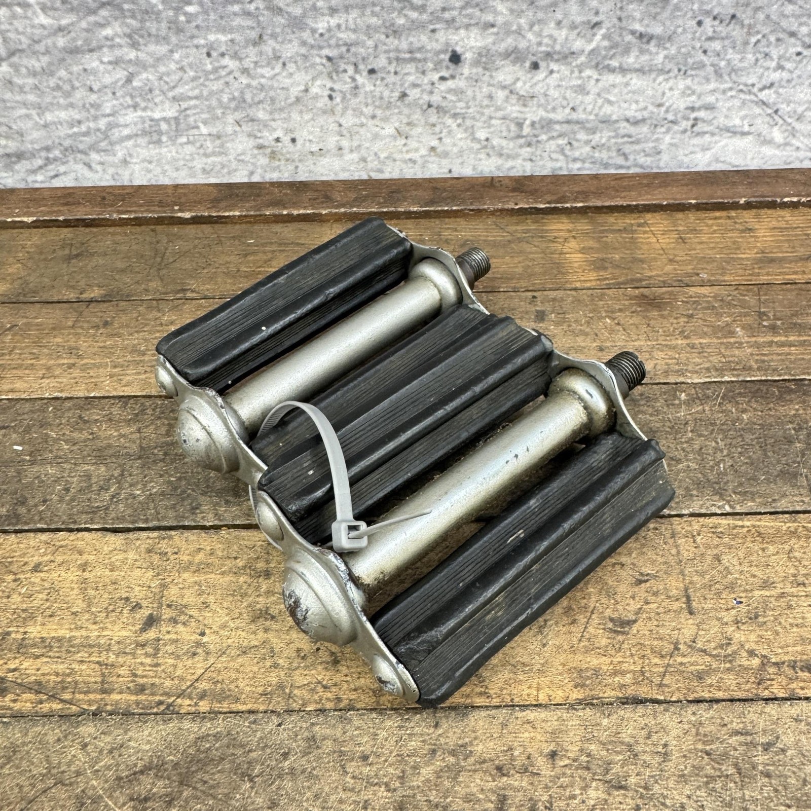 Vintage Torrington Pedals 1/2 In Black 4in Block Cruiser Balloon Tire Bike Pair