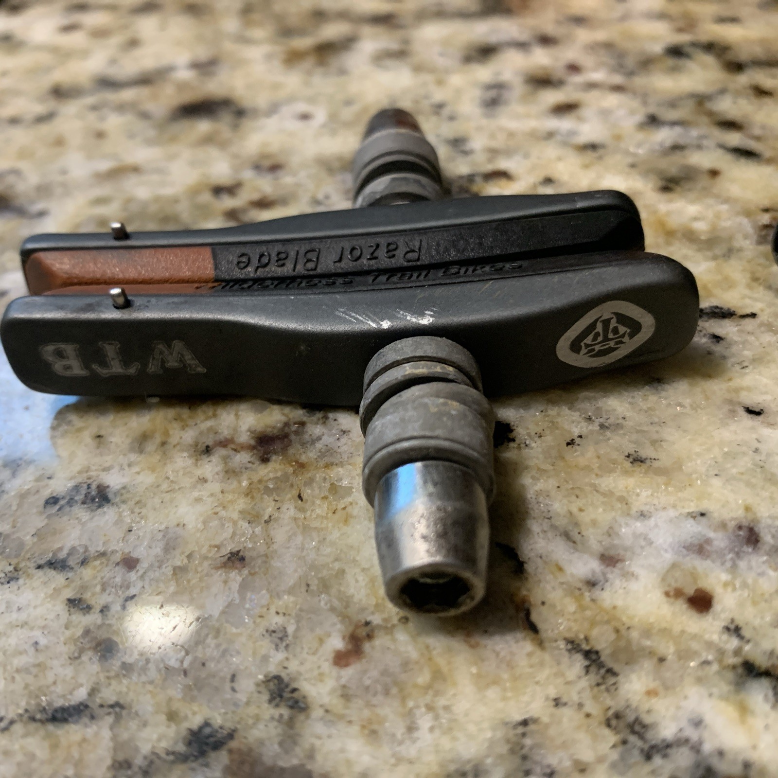 Vintage Avid Arch Rival 40 V Brake Set Vgc