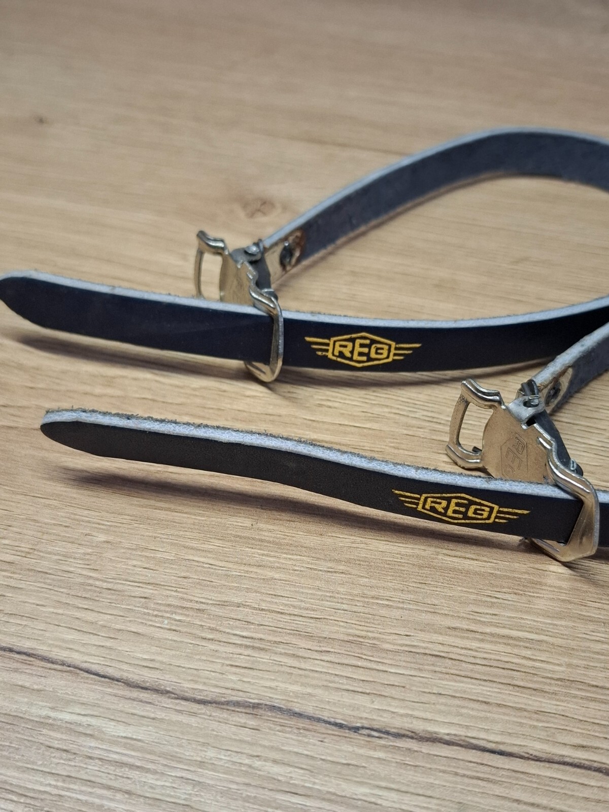 Retro Bicycle Parts NOS REG Leather Pedal Straps – Blue (36cm x 1cm)