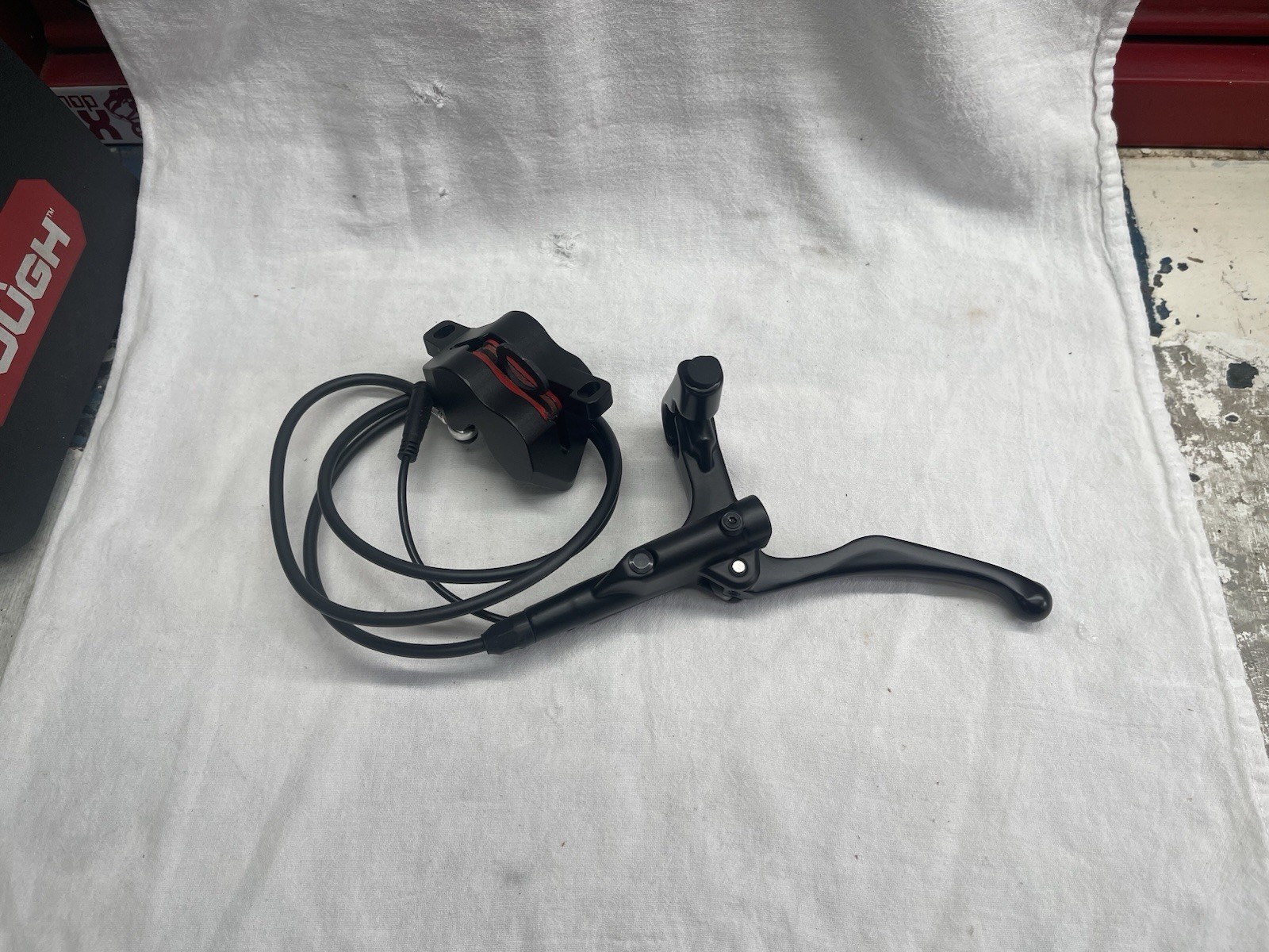 Juiced Bikes Jet Current Pro Front Brake T2 Sensor. 4 Piston.