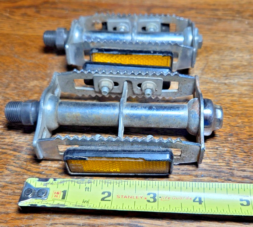 Vintage MKS Bicycle Bike Pedals w/Reflectors 1/2″