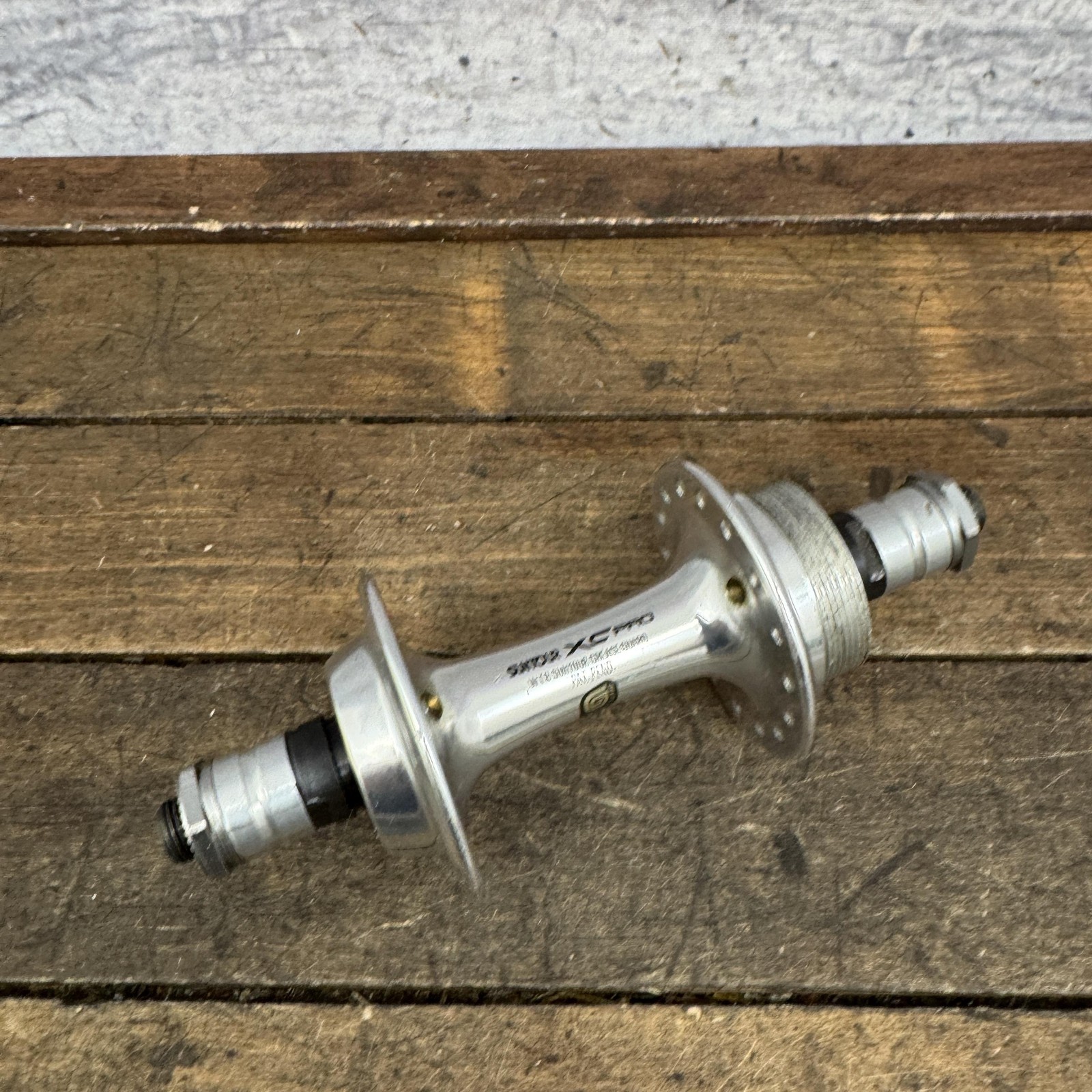 Vintage Suntour XC Pro WTB Grease Guard Rear Hub 32H QR 135mm MTB Silver