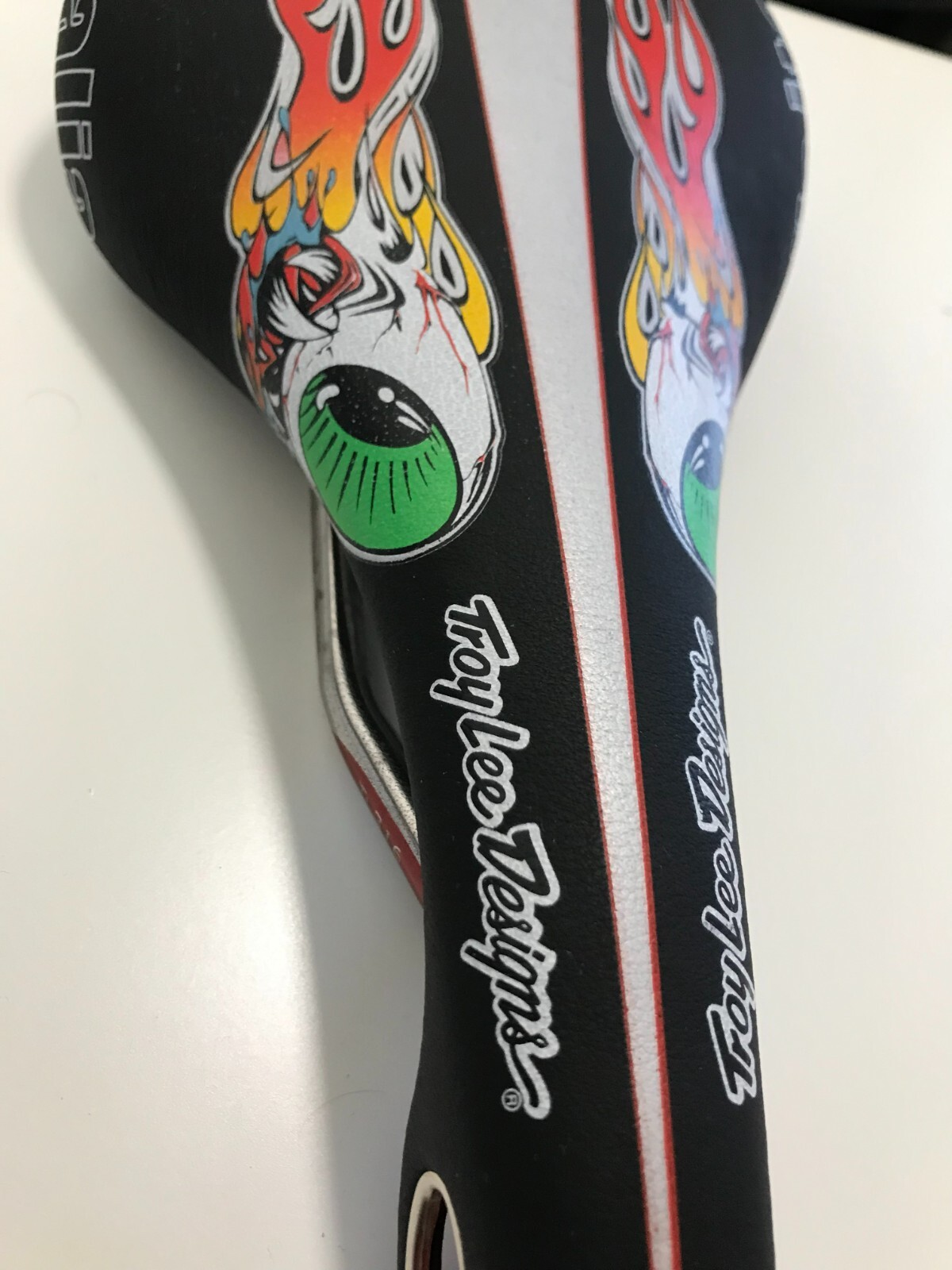 NOS BIKE SADDLE BRAND: SELLE ITALIA FLITE TROY LEE DESIGNS – VINTAGE RARE SADDLE