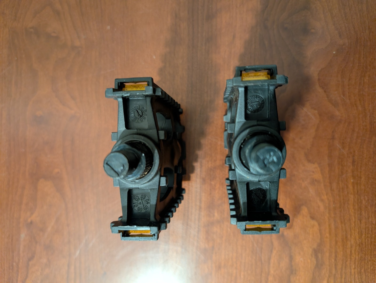 Black Plastic Platform Bicycle Pedals Pair w/ Yellow Reflectors