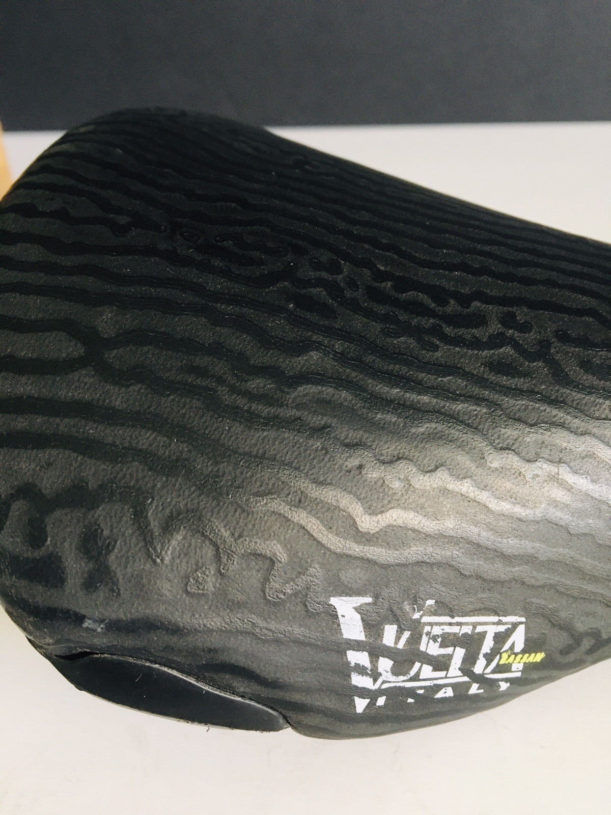 Vuelta Italy Selle Bassano Bike Saddle Textured Leather Manganese Rails
