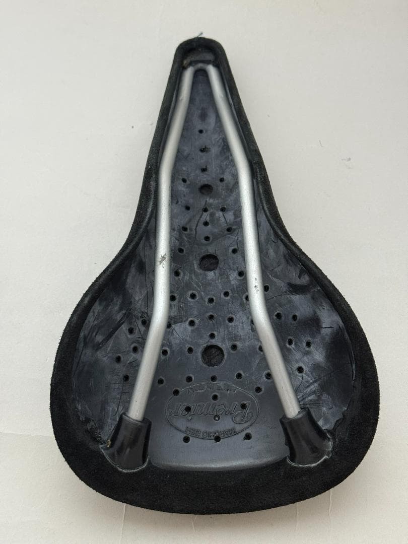 Premier SL 2270 Black Suede Lightweight Saddle 227g Aluminum Rails