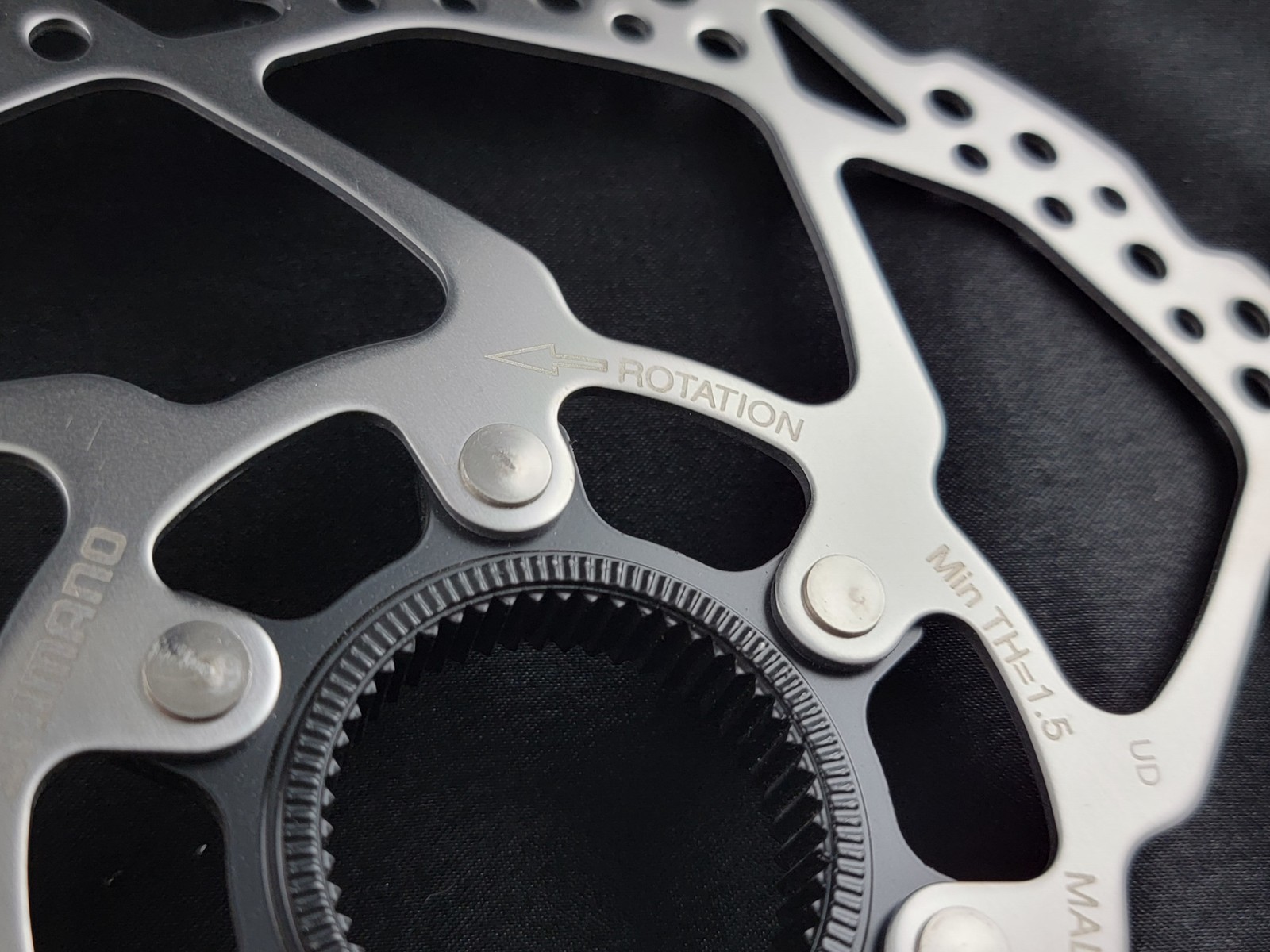 Shimano Deore SM-RT54-M 180mm 7″ Disc Brake Rotor Resin Pads Only NEW