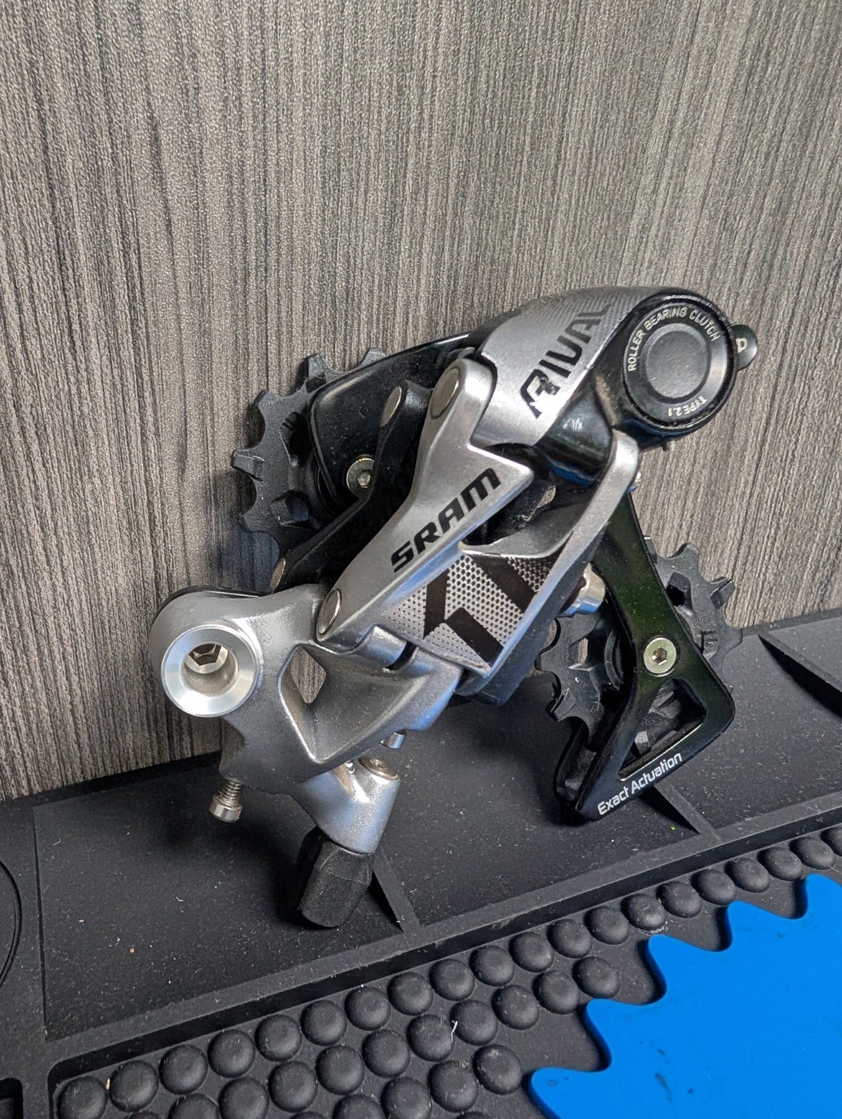 SRAM Rival 1 Type 2.1 Rear Derailleur 11-Speed Exact Actuation Medium Cage