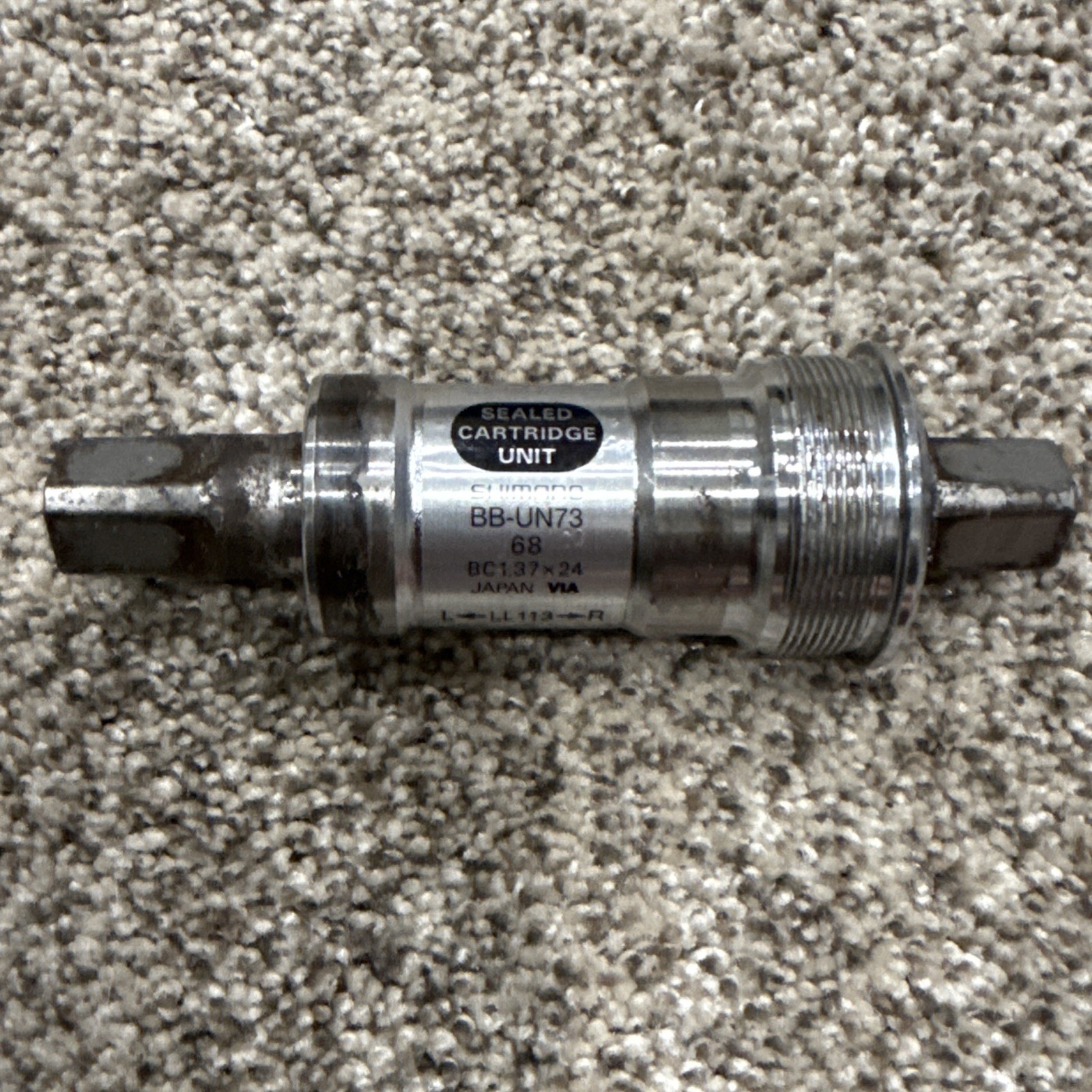 Shimano BB-UN73 Bottom Bracket 68 x 113mm Square Taper 1.37 X 24 Japan