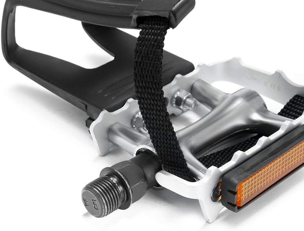 Wellgo Bike Pedals with Toe Cages and Straps Universal Fit Bicycle Pedals 9/1