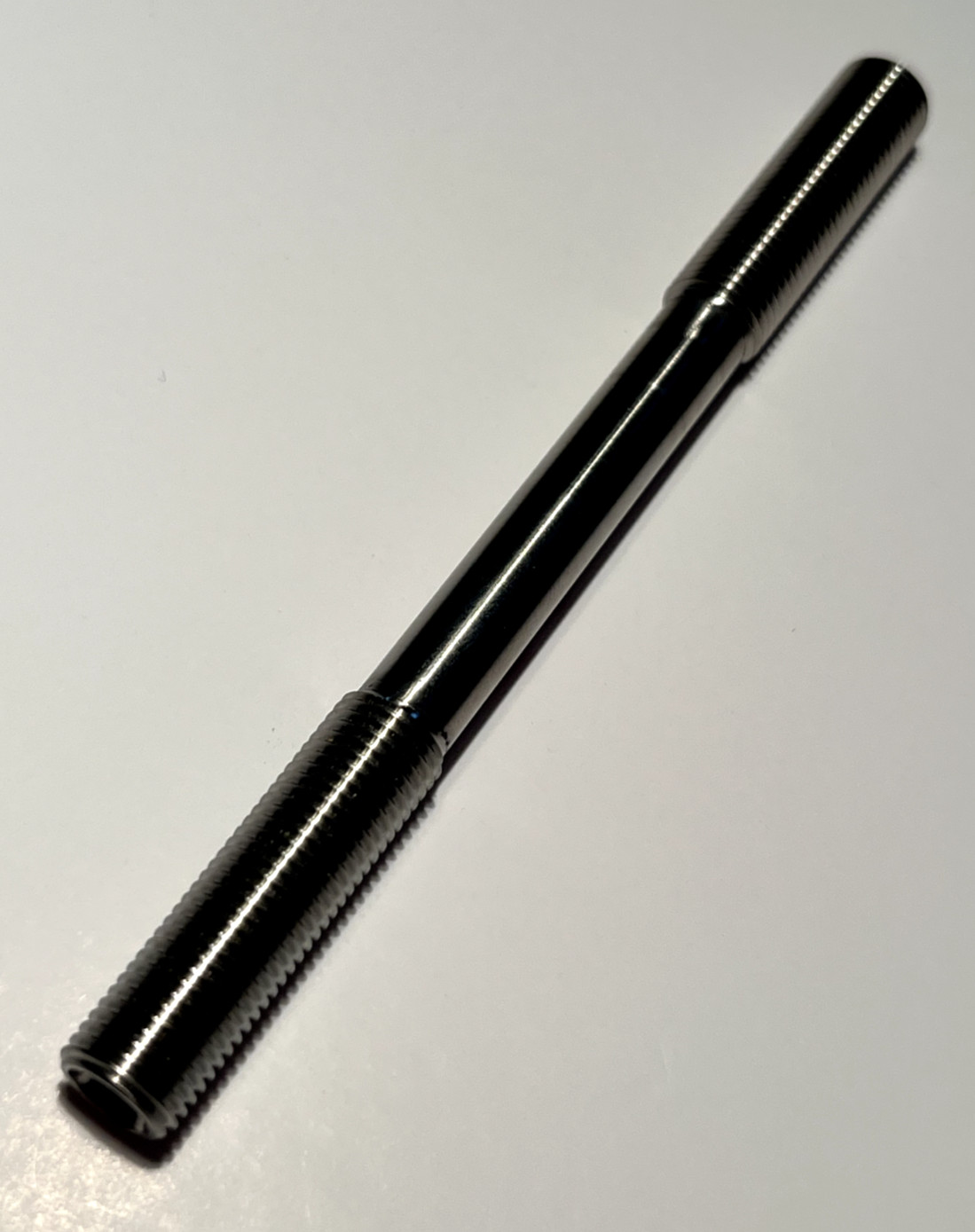 Titanium AXLE fits CAMPAGNOLO NUOVO/ SUPER RECORD front Axle 109mm NOS light