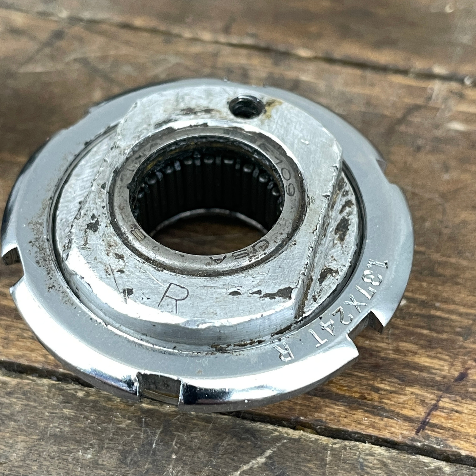 Vintage Bullseye Bottom Bracket Square 127 mm Spindle Shell Sealed Bearing PARTS
