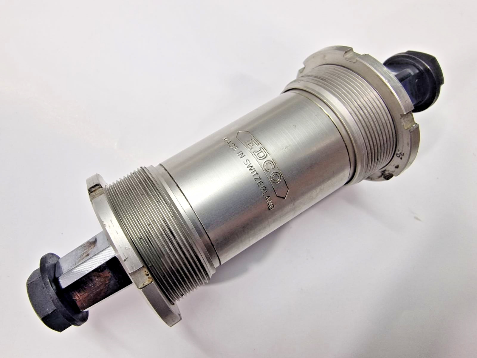 EDCO Competition Bottom Bracket / ENG 34.8×24 / 116 mm Axle / Swiss Made