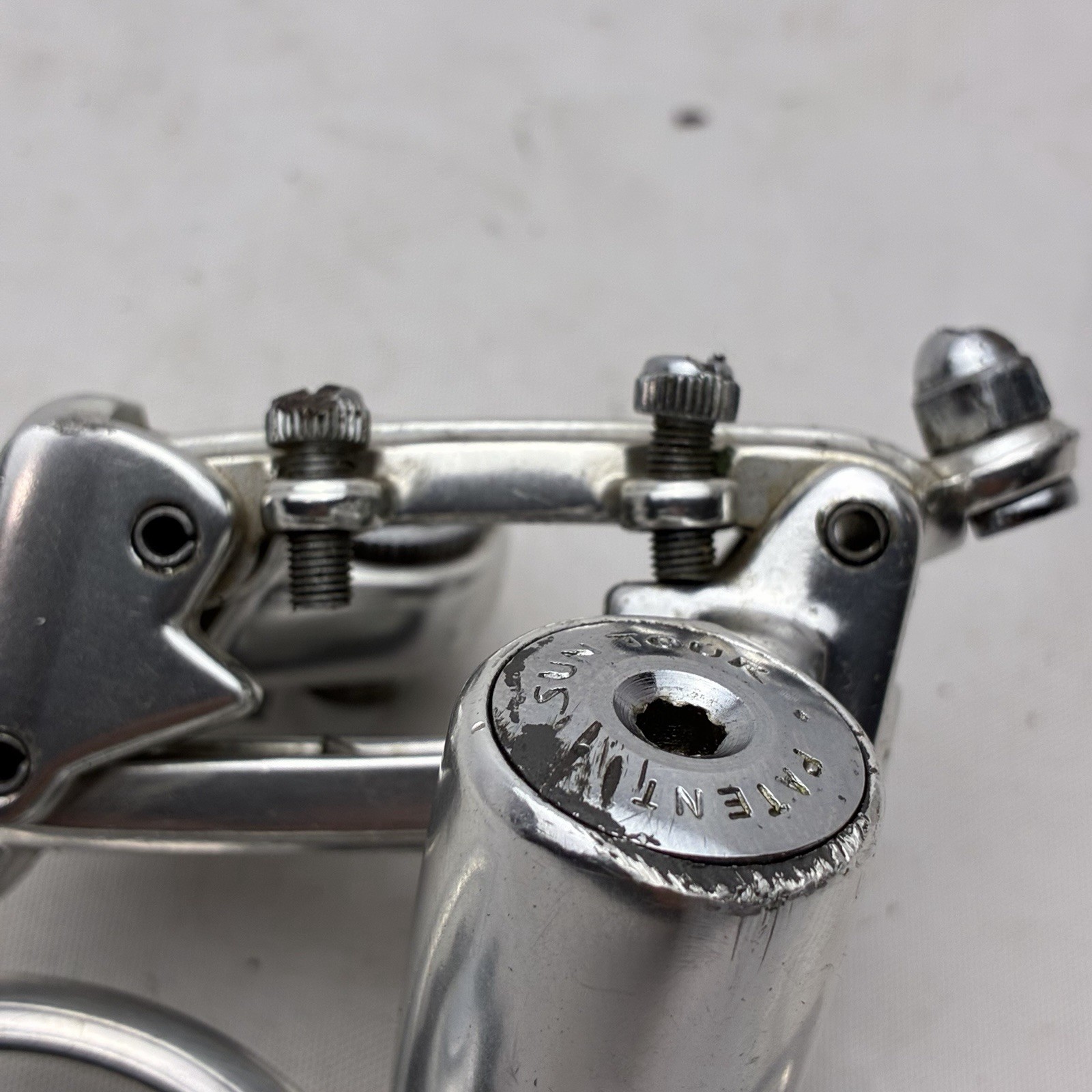 Vintage Suntour Cyclone Rear Derailleur Short Cage Bolt-On Japan 185g Road Bike
