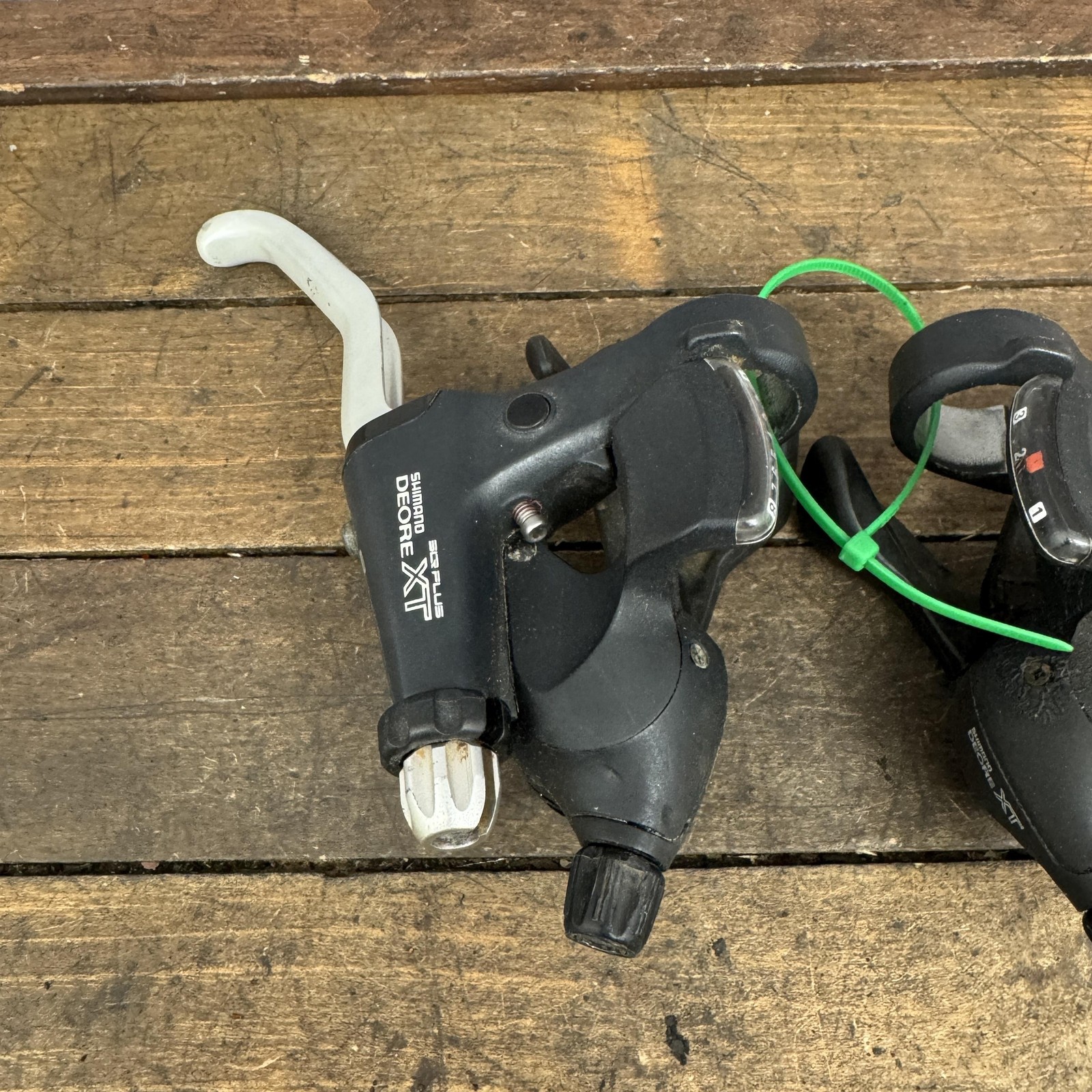 Vintage Shimano Deore XT ST-M737 3×8 Shifters Brake Lever Set Cracked Indicators