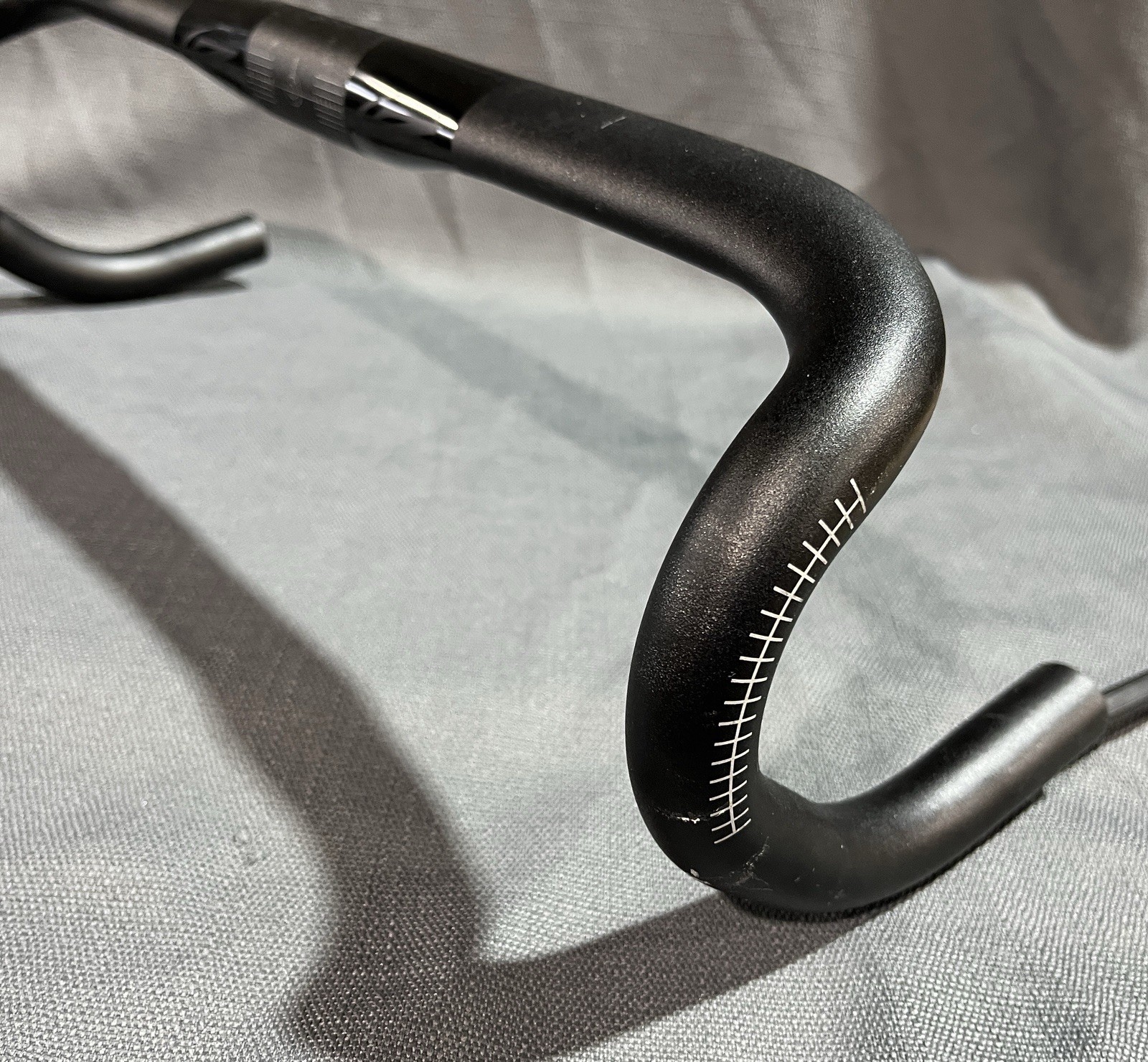 Zipp Service Course SL-70 Ergo Road Drop Bar 42cm 31.8mm 70mm Reach Alloy