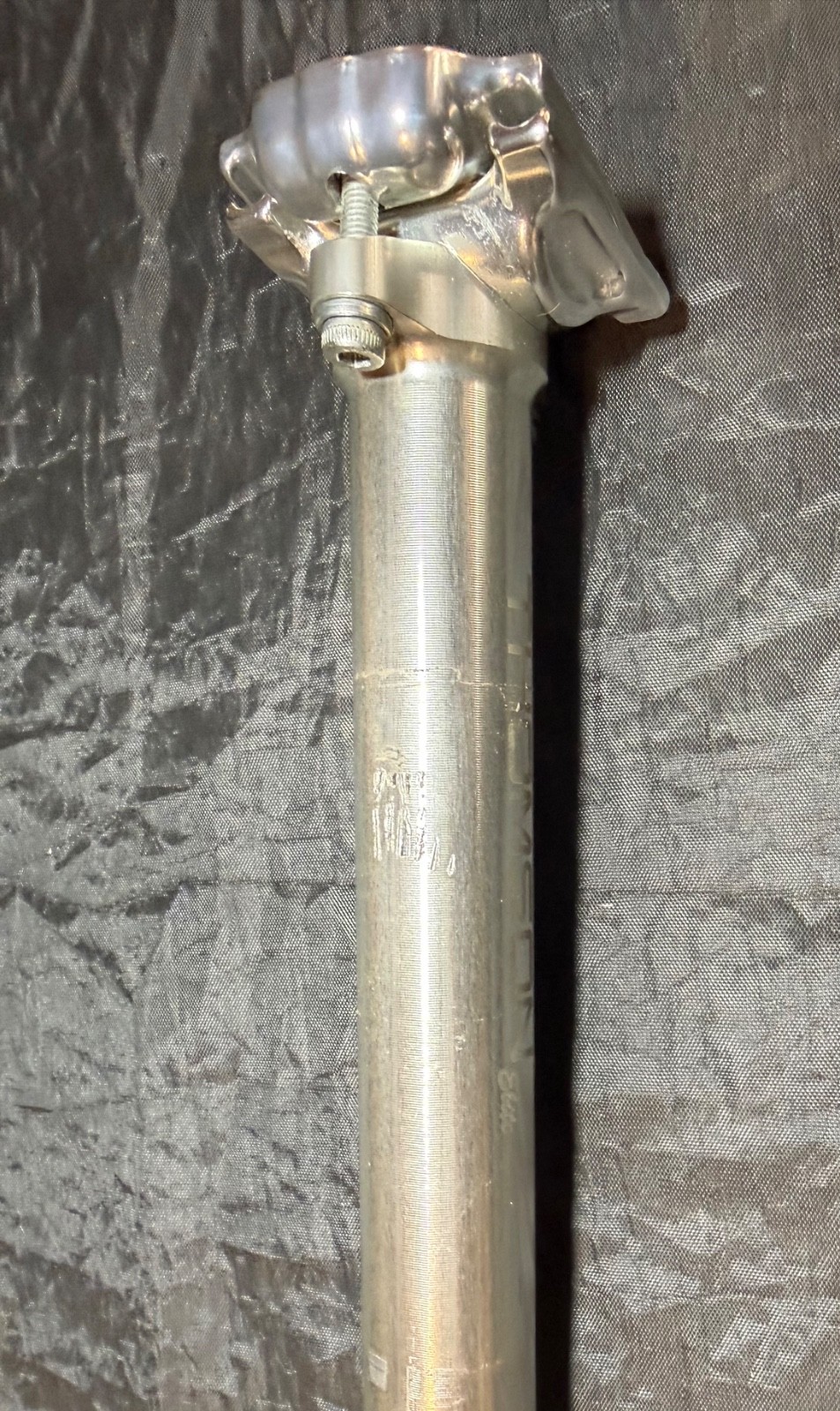 Thomson Elite 27.2 410MM Seatpost, -visual imperfections-