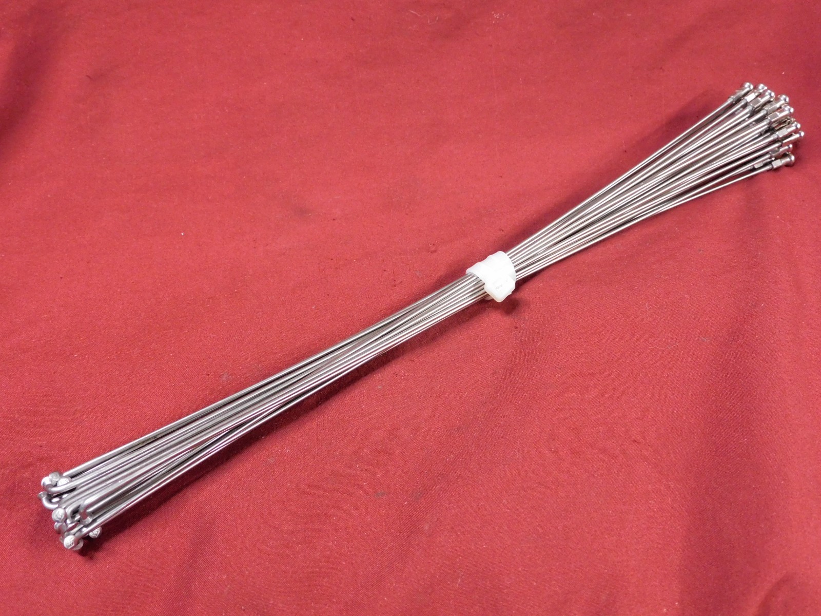 Swiss DT Competition 32 x 299 mm 2.0/1.6 mm Double Butted Stainless Steel Spokes