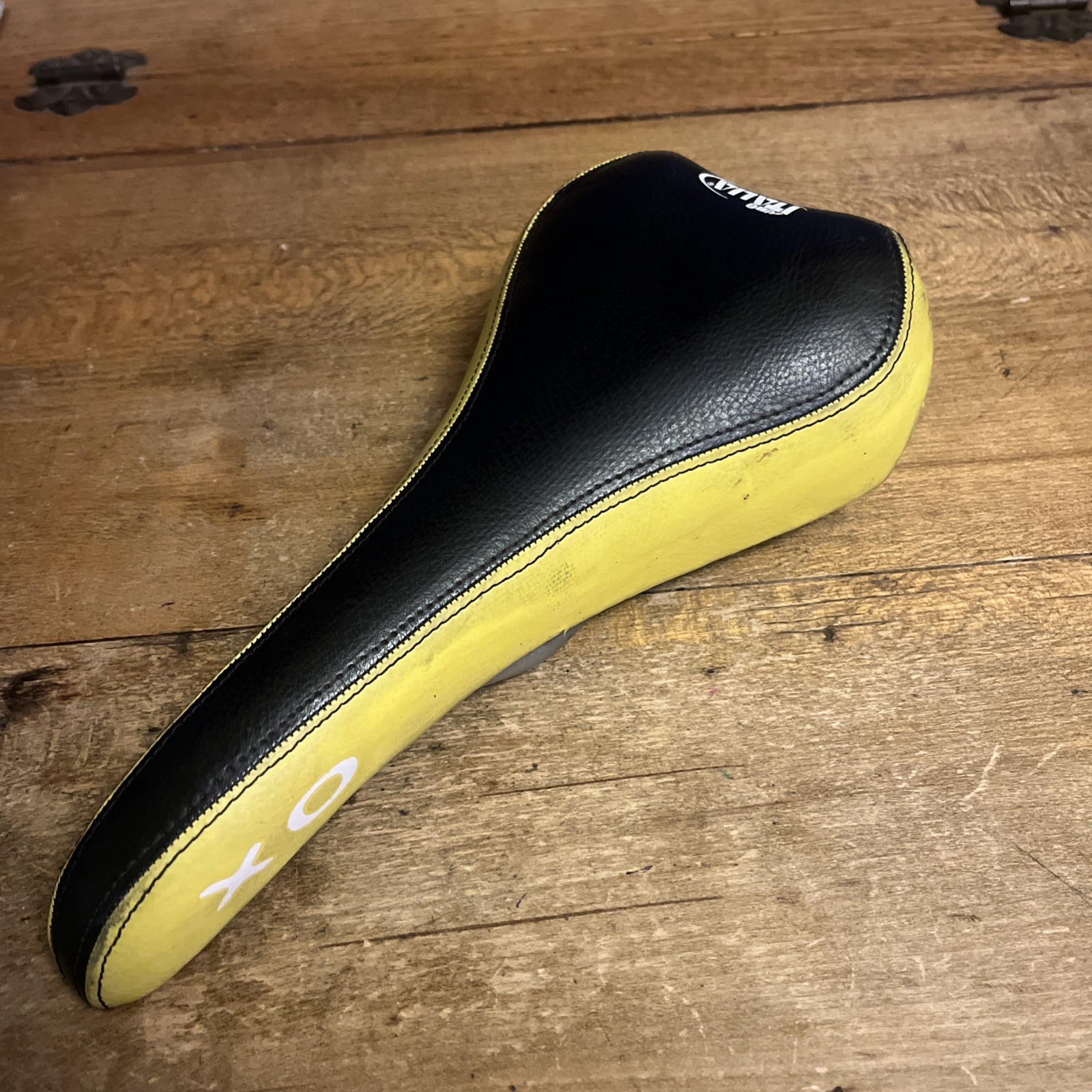 Vintage Selle Italia XO Black And Yellow Saddle 268 mm Length 138 mm Wide Italy