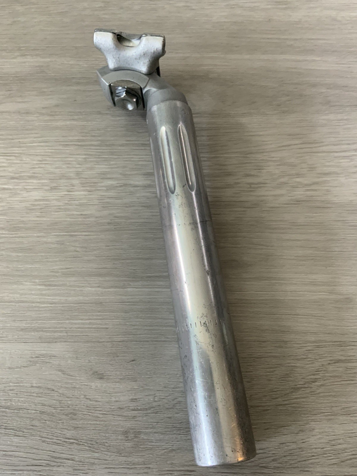 CAMPAGNOLO SUPER RECORD SEAT POST 27.2 MM 220 MM TOTAL LENGTH 206 GRAMS