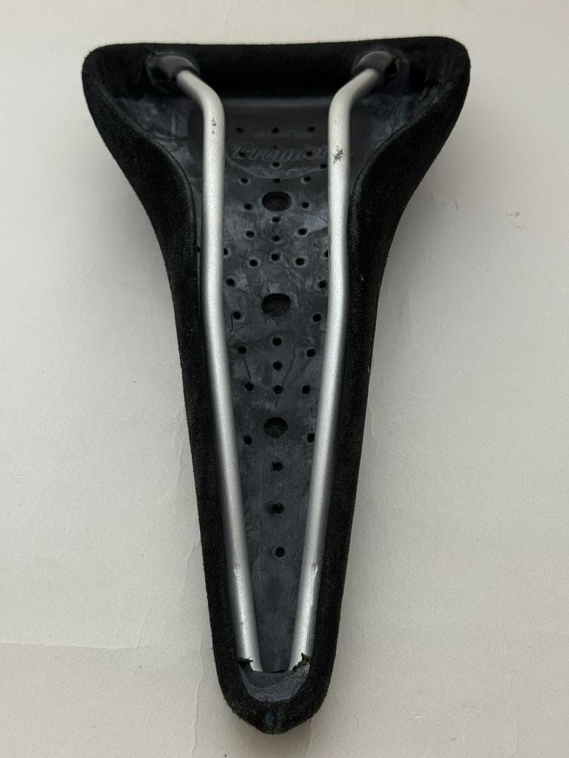 Premier SL 2270 Black Suede Lightweight Saddle 227g Aluminum Rails