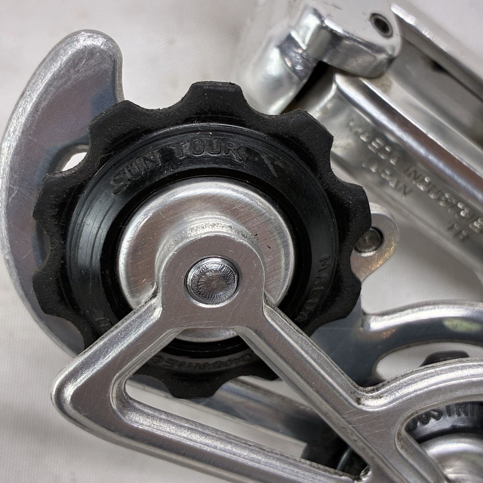 Vintage Suntour Cyclone Rear Derailleur Short Cage Bolt-On Japan 185g Road Bike
