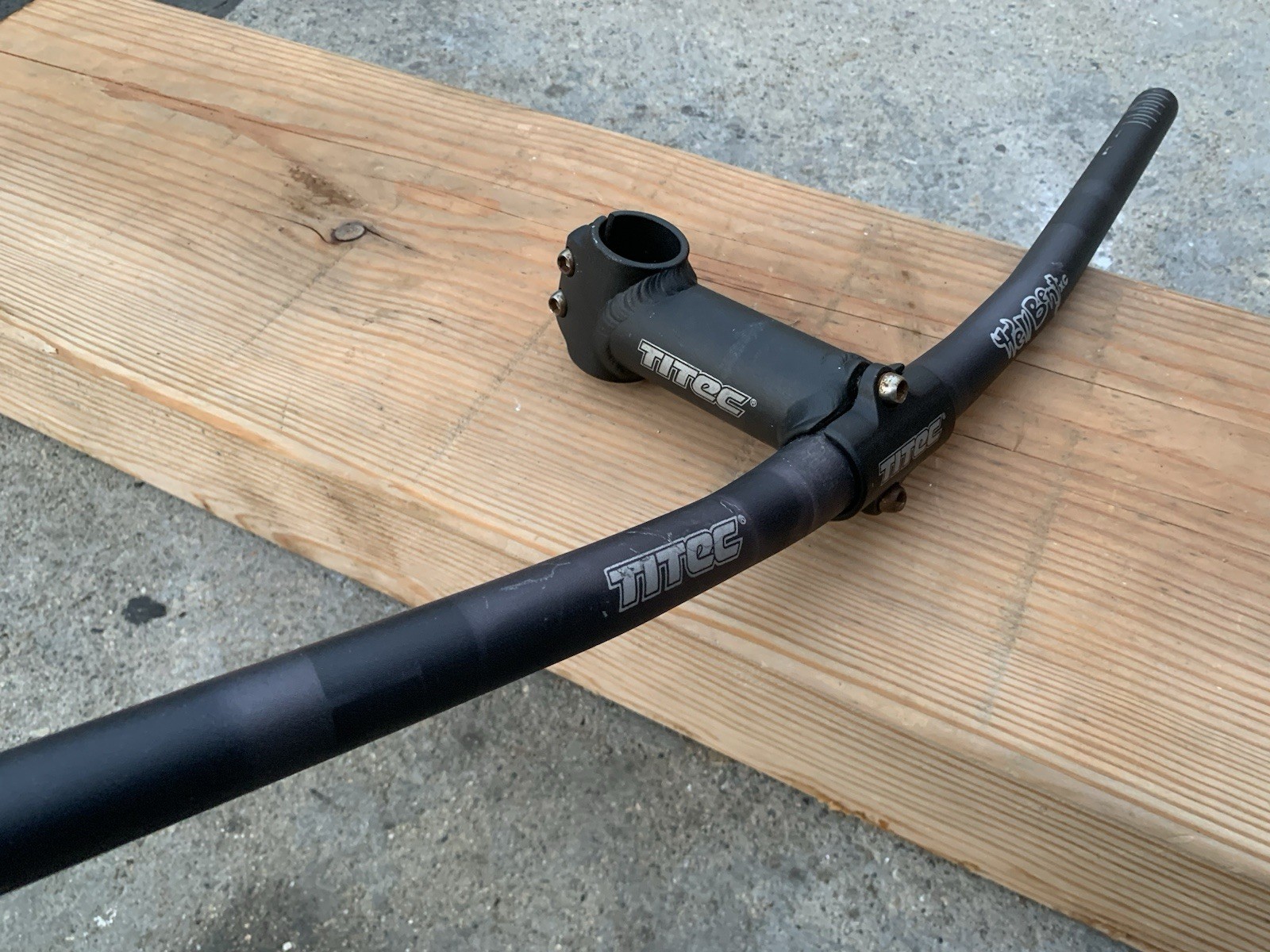 Vintage TITEC Hell Bent XC Riser MTB Aluminum Handlebar And Stem 640mm, Black