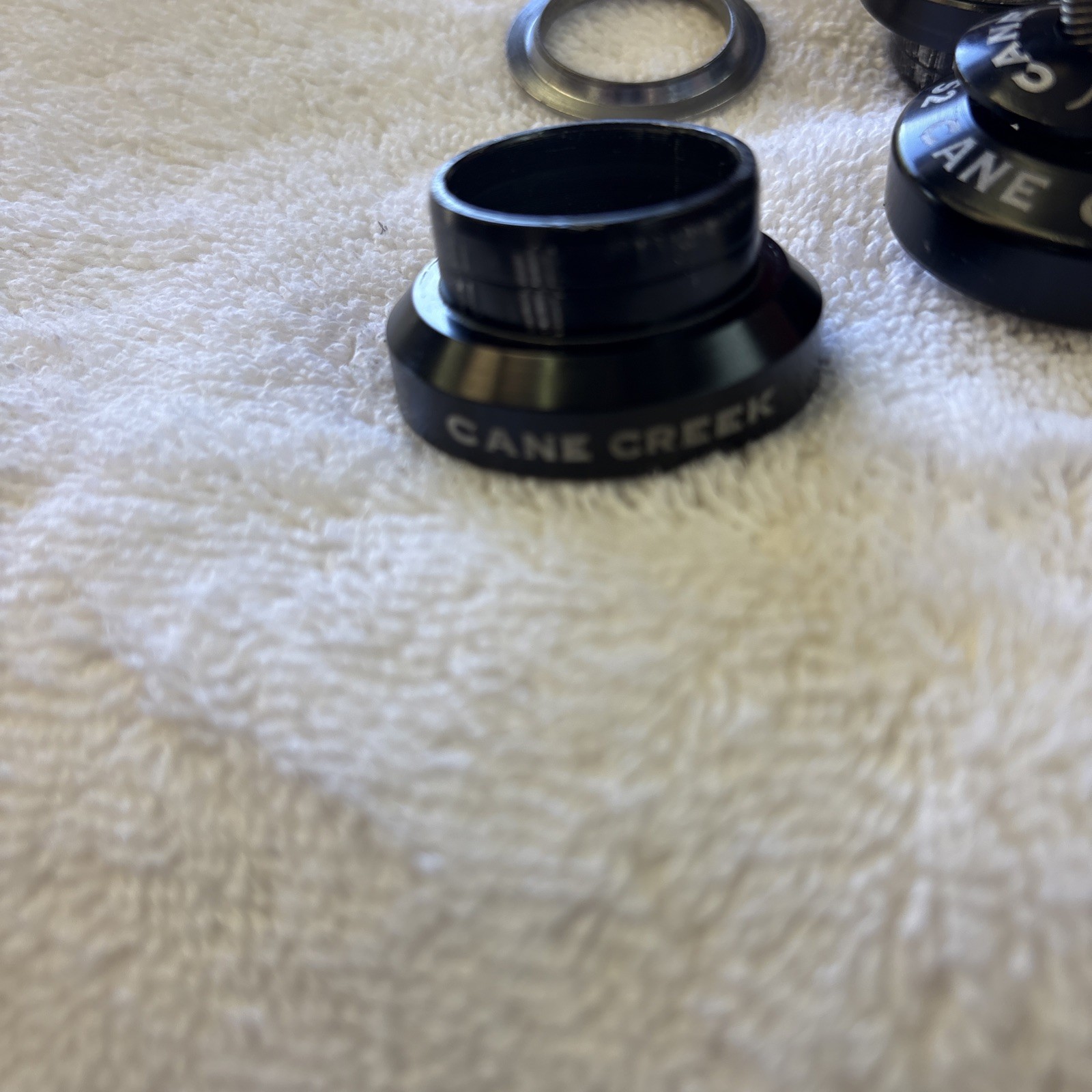 Cane Creek S2 1 inch Threadless Sealed Bearing Threadless W top cap and star nut
