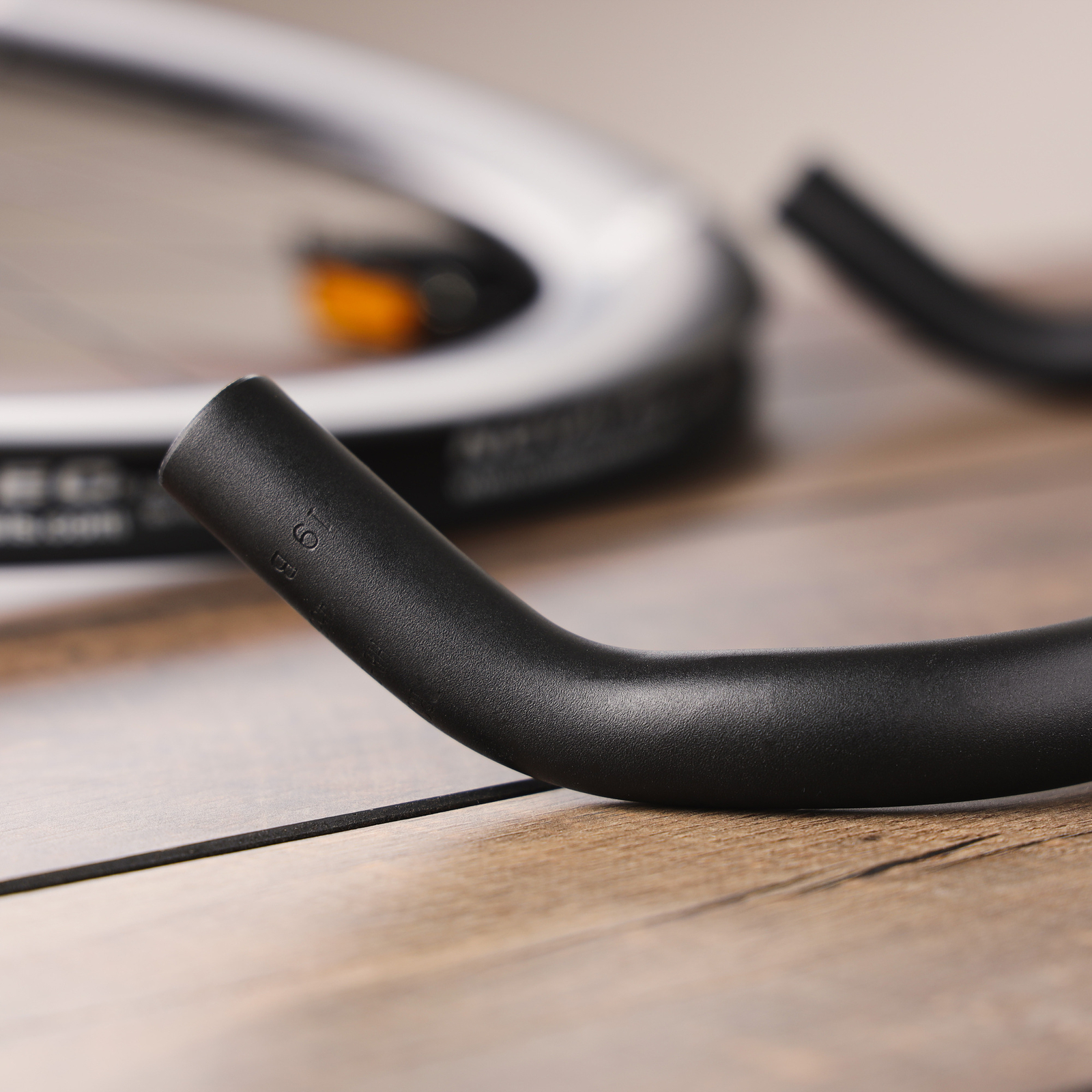 Venzo Fixie Bike Bullhorn Pursuit Handlebars 25.4 x 440mm