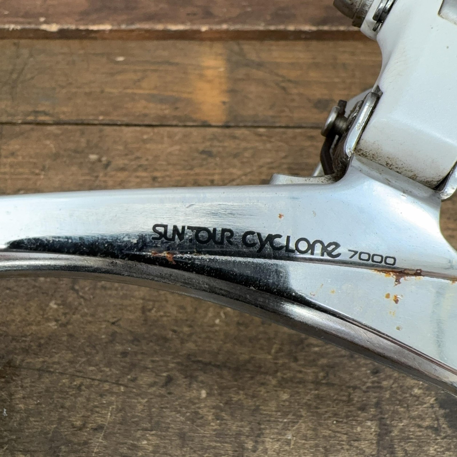 Vintage Suntour Cyclone 7000 Front Derailleur 28.6 Clamp Bottom Pull Japan