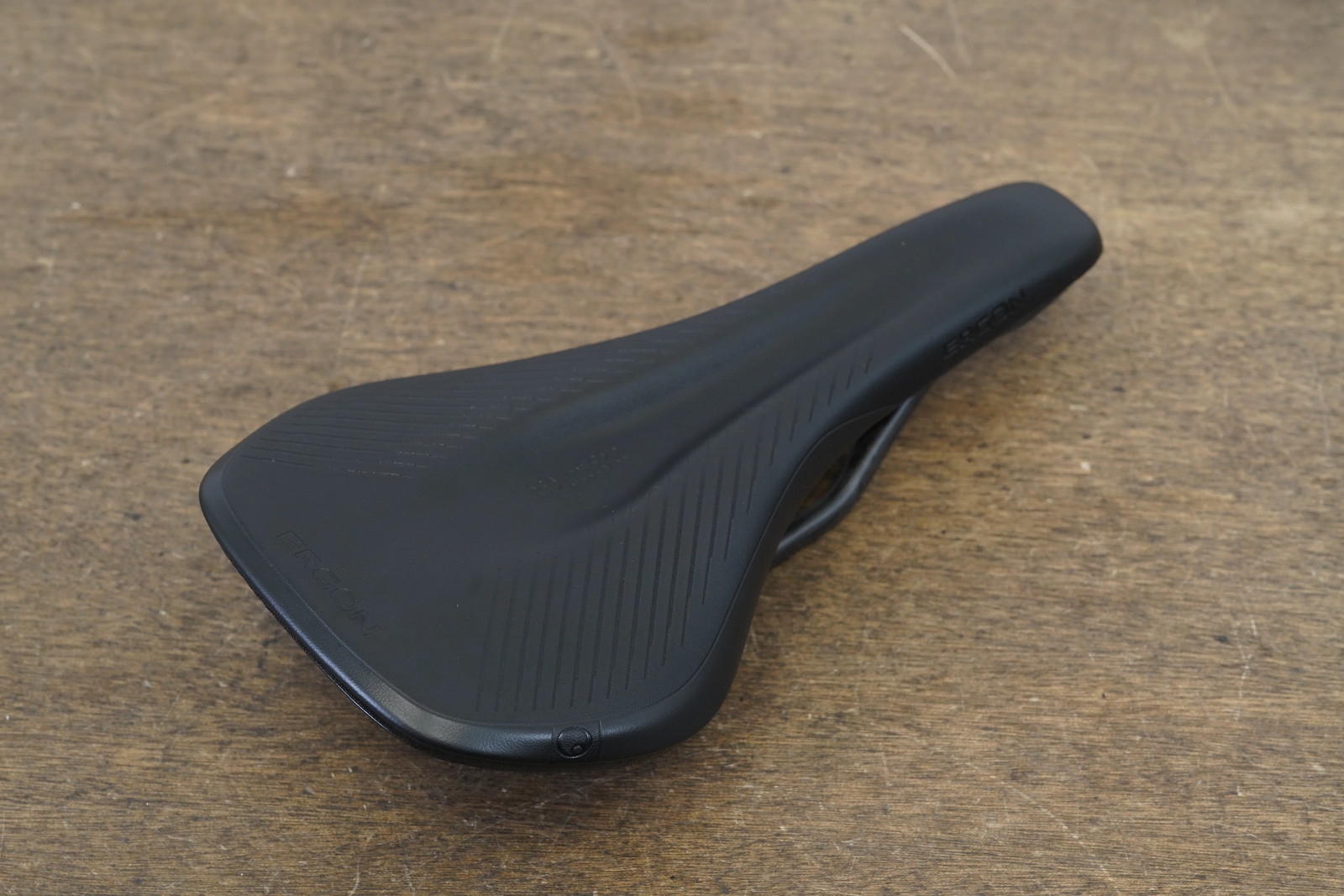NEW TAKE-OFF 140mm Ergon SR Allroad Core Pro Carbon Rail Road Saddle 203g