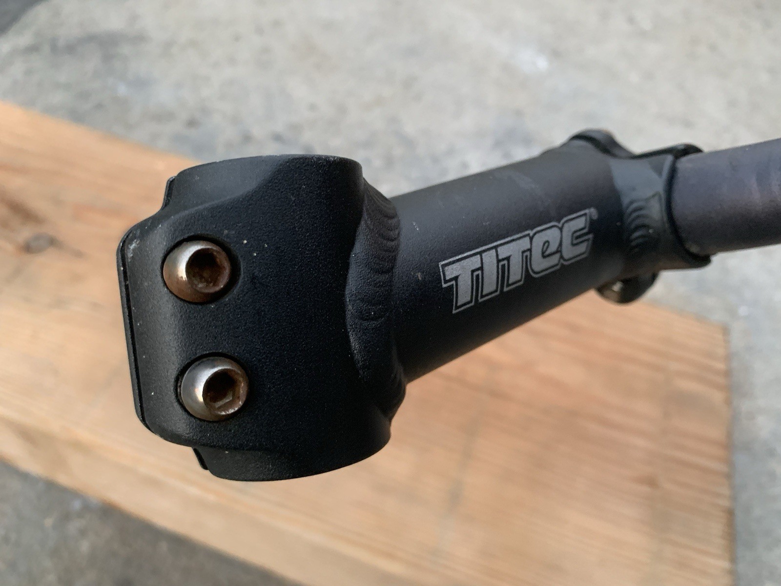 Vintage TITEC Hell Bent XC Riser MTB Aluminum Handlebar And Stem 640mm, Black