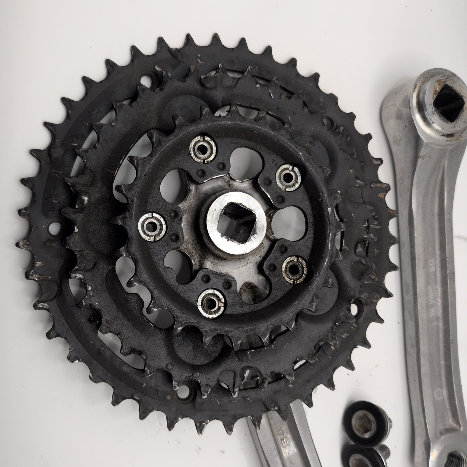 Shimano Alivio FC-MC14 Triple Crankset 42/34/24 Tooth Square Taper Japan 175 MTB
