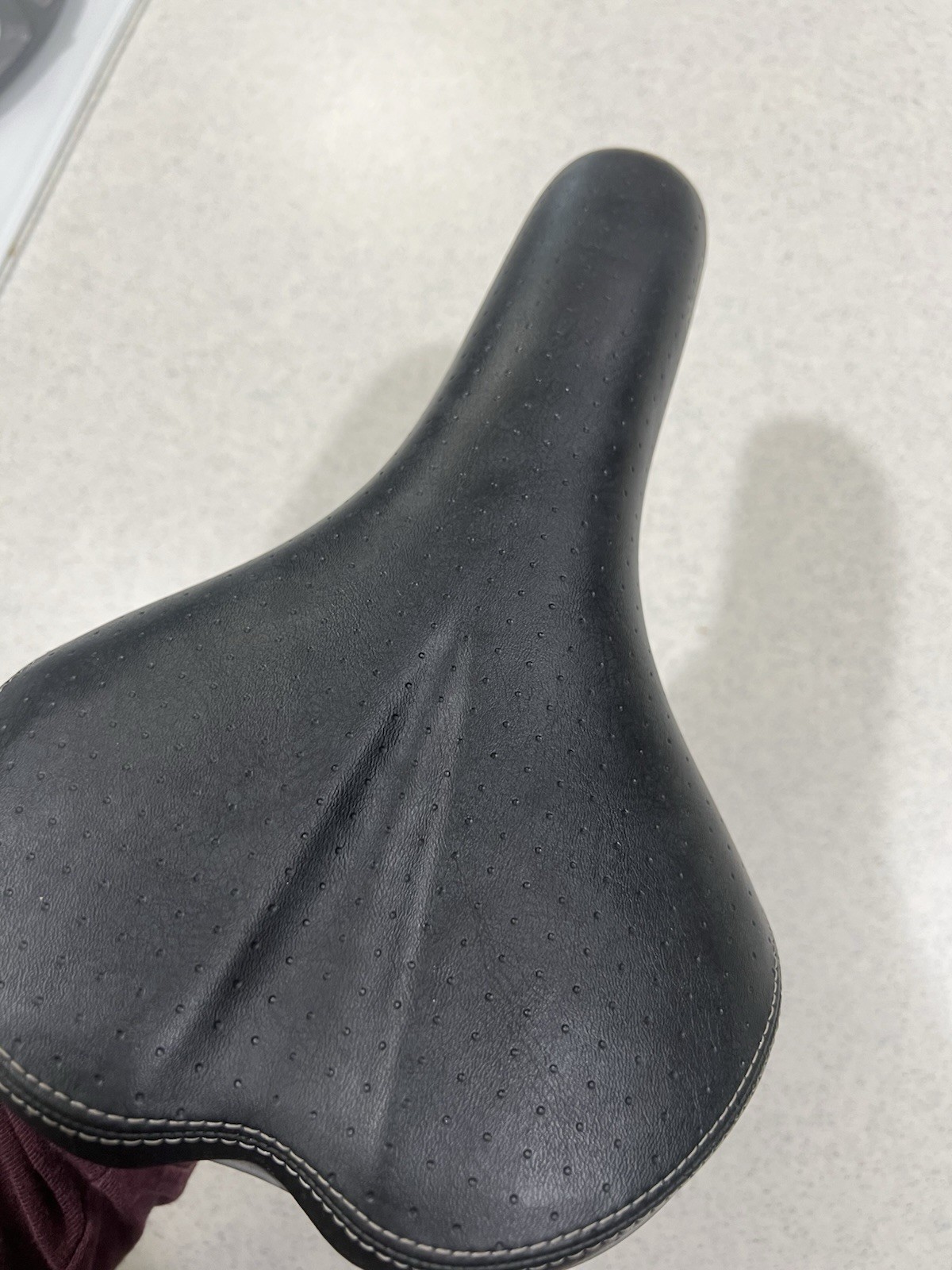 CHARGE BLACK ROAD BICYCLE SADDLE/SEAT
