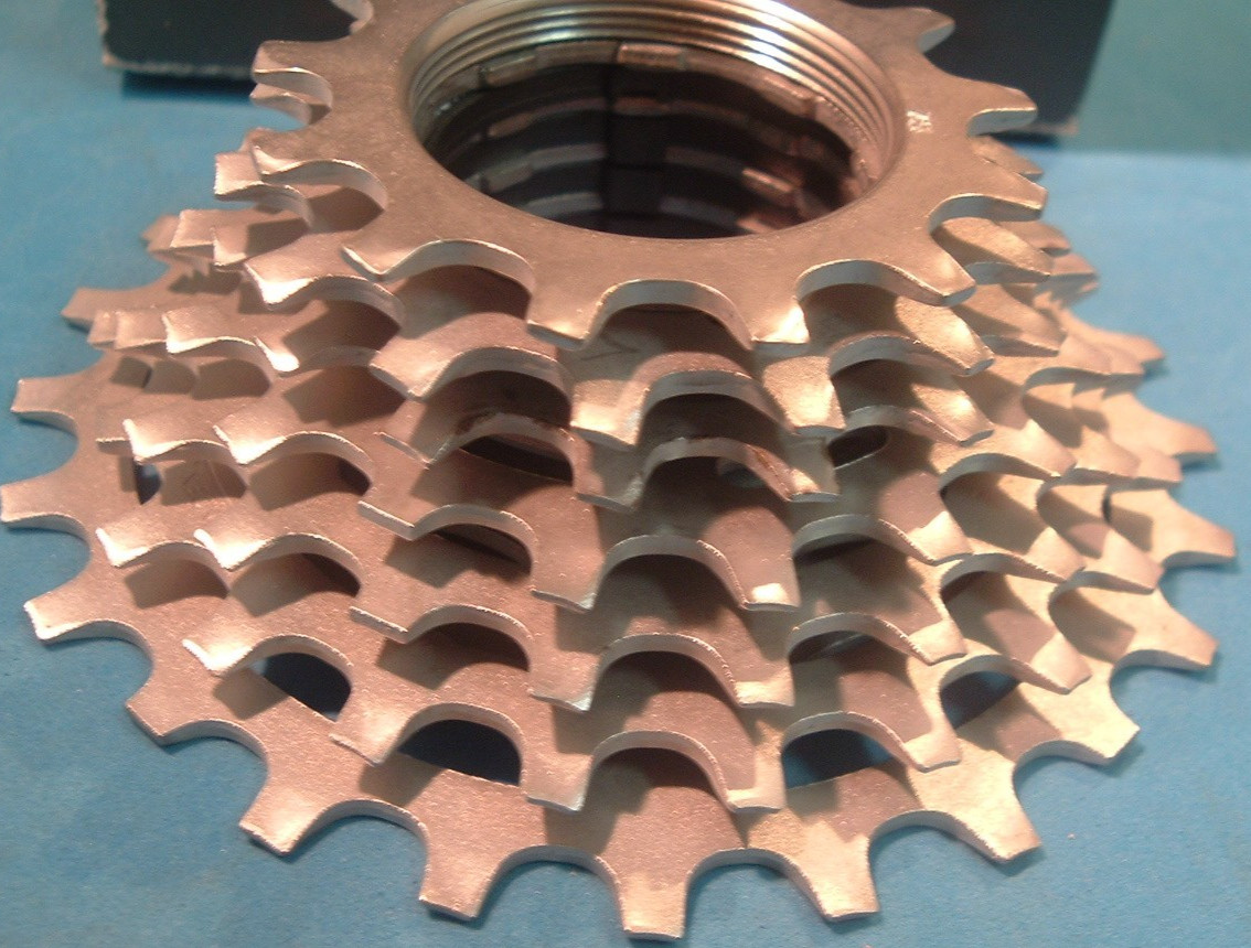 Shimano 600 Ultegra 7-Spd 13-24T CS-6400 UniGlide Road Cassette NEW / NOS-NIB+