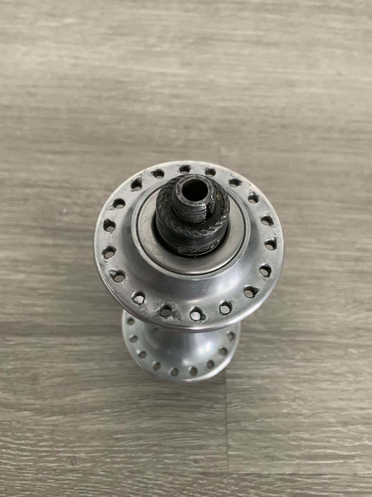 CAMPAGNOLO CHORUS FRONT HUB 36 HOLE 100 MM SPACING