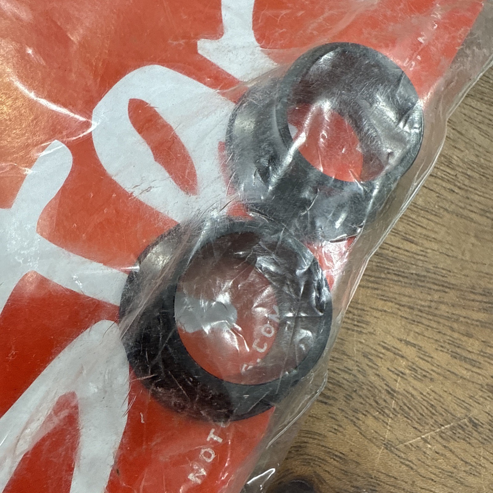 New Stan’s No Tubes Neo End caps Front 20mm TA 110mm