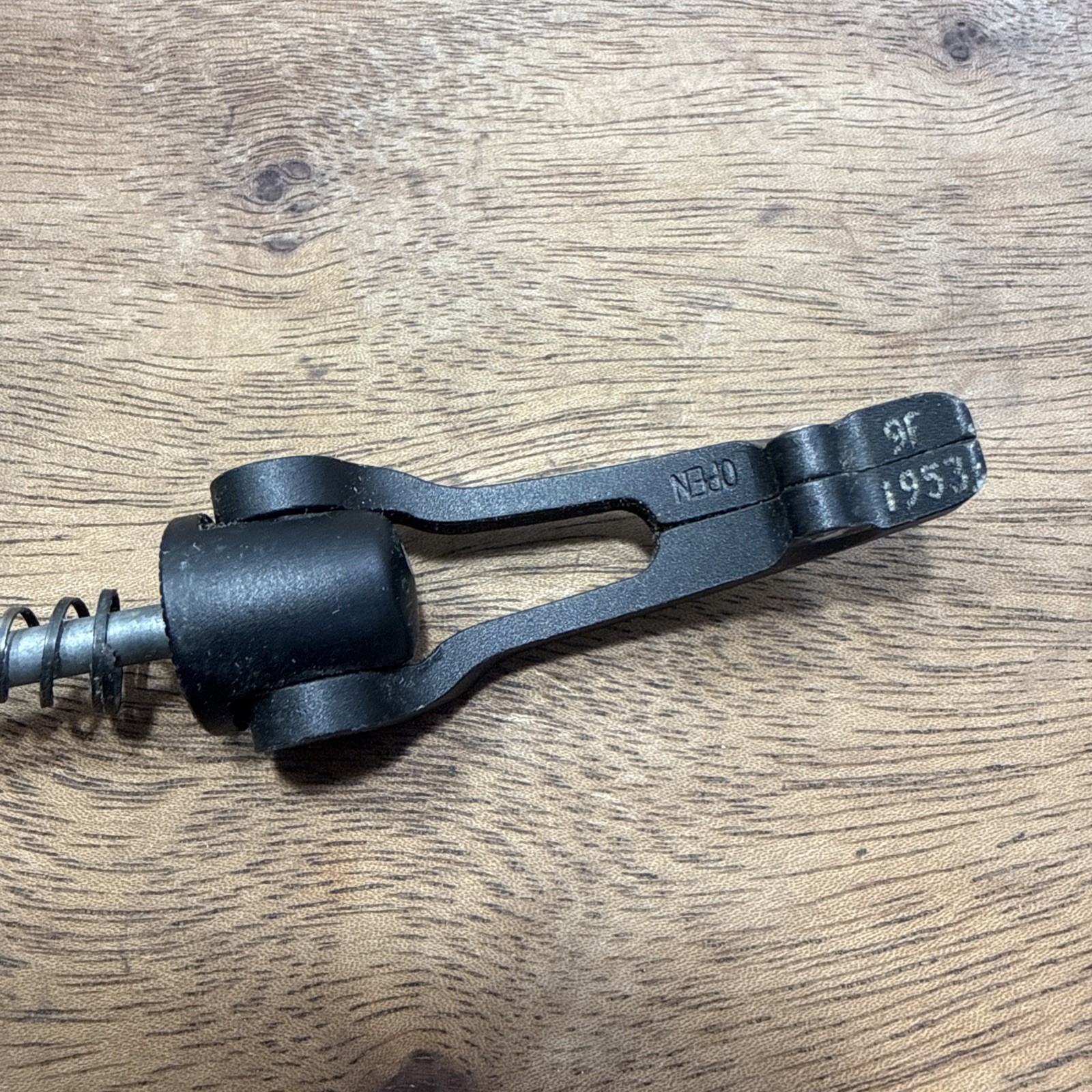 Campagnolo 100mm Front Quick Release Skewer Black Aluminum Steel