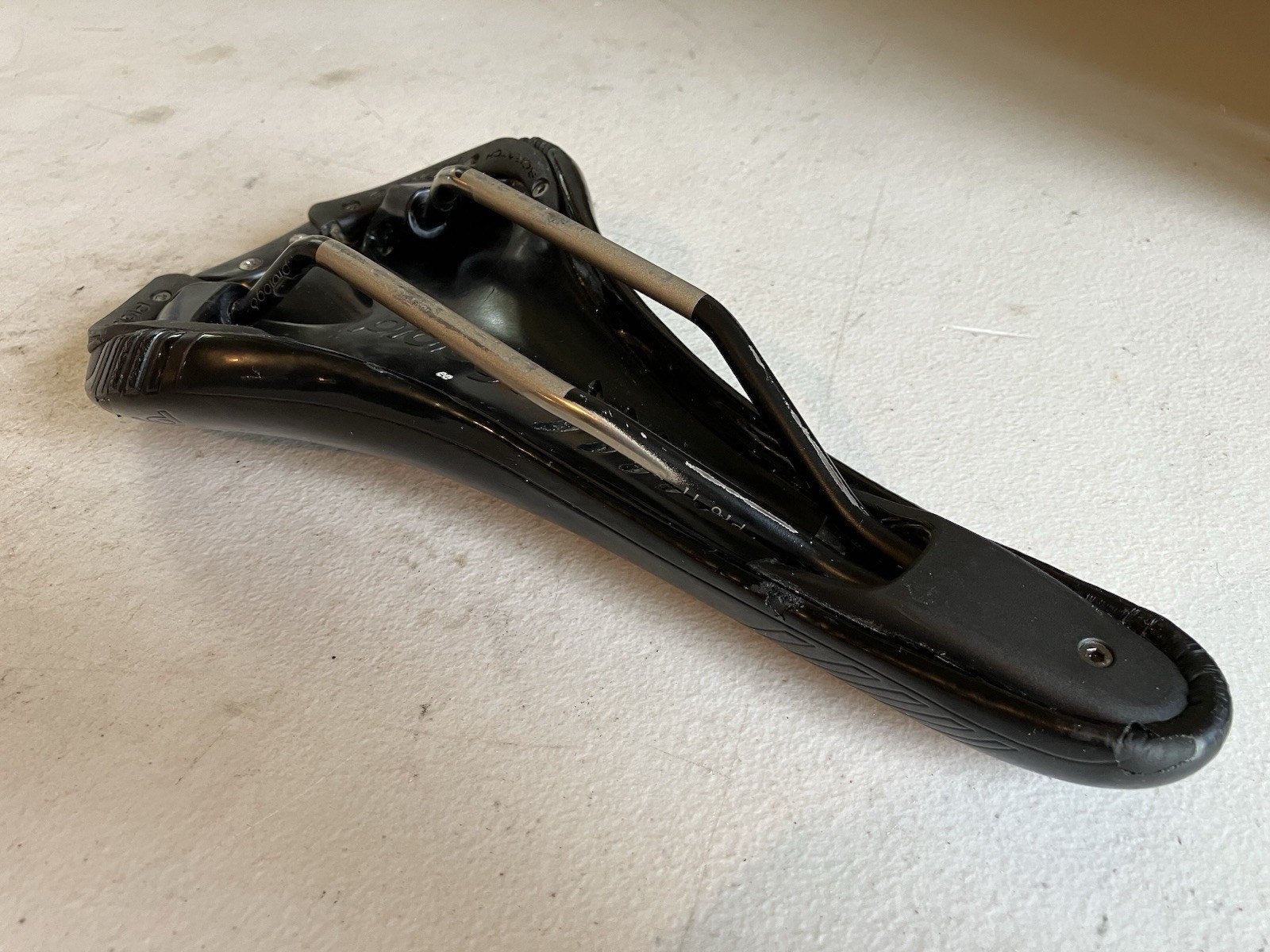 Prologo Scratch Pro Ti Solid Rails Composite Bicycle Saddle Super Light 265 grms