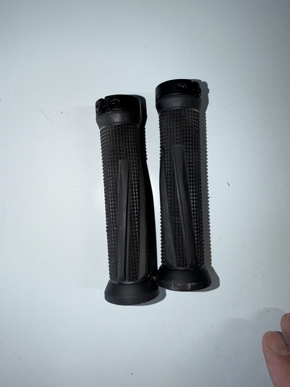 OneUp Components Lock-On MTB Grips Black Used Trail Enduro Downhill