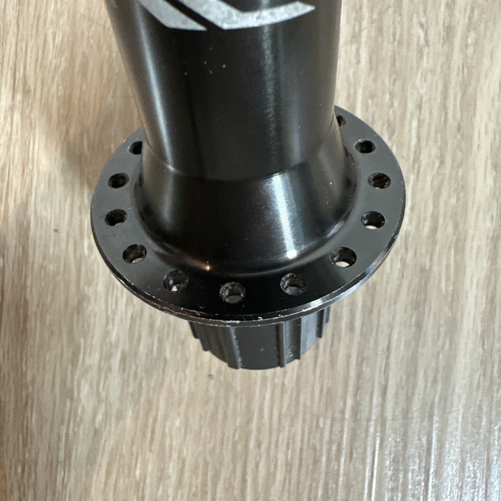 Shimano FH-M828 Rear Hub 142mm OLD 32H Malaysia Mountain Bike MTB